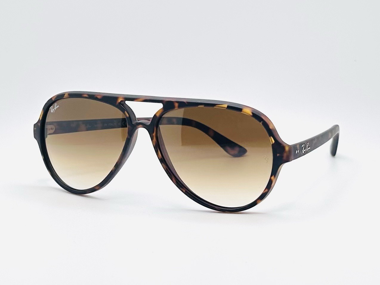 Ray-Ban Cats 5000 59mm Aviator Unisex Sunglasses – Brown Gradient Lens RB4125