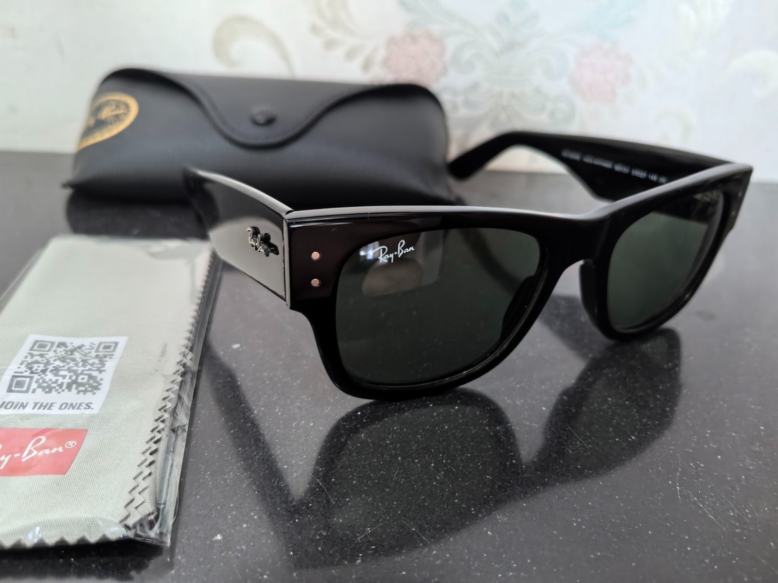 Ray-Ban Mega Wayfarer Sunglasses RB0840S 901/31 Black / Classic Green 51-21 145