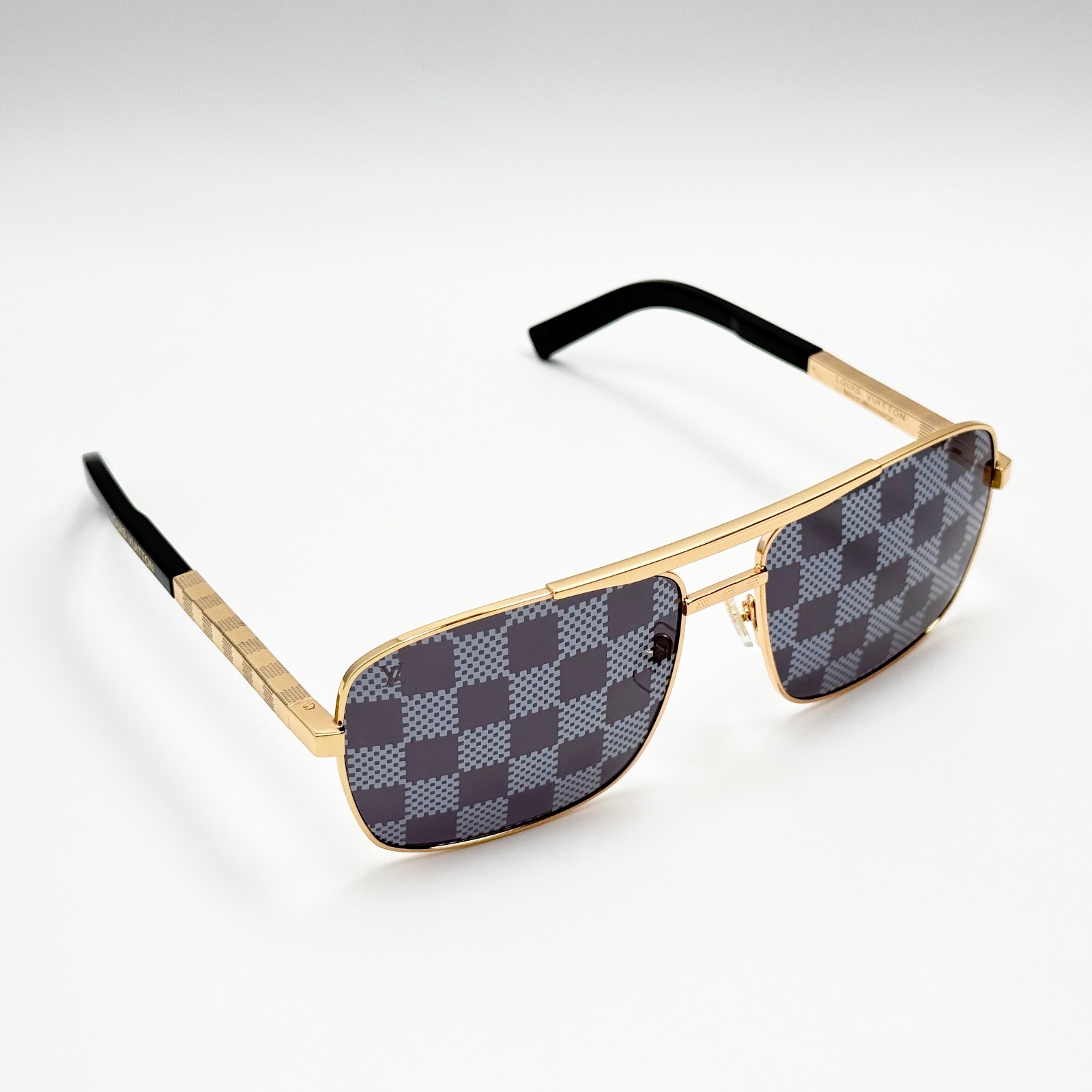 Louis Vuitton Z0259U Gold Navigator Sunglasses Gray Damier Check Lens Italy