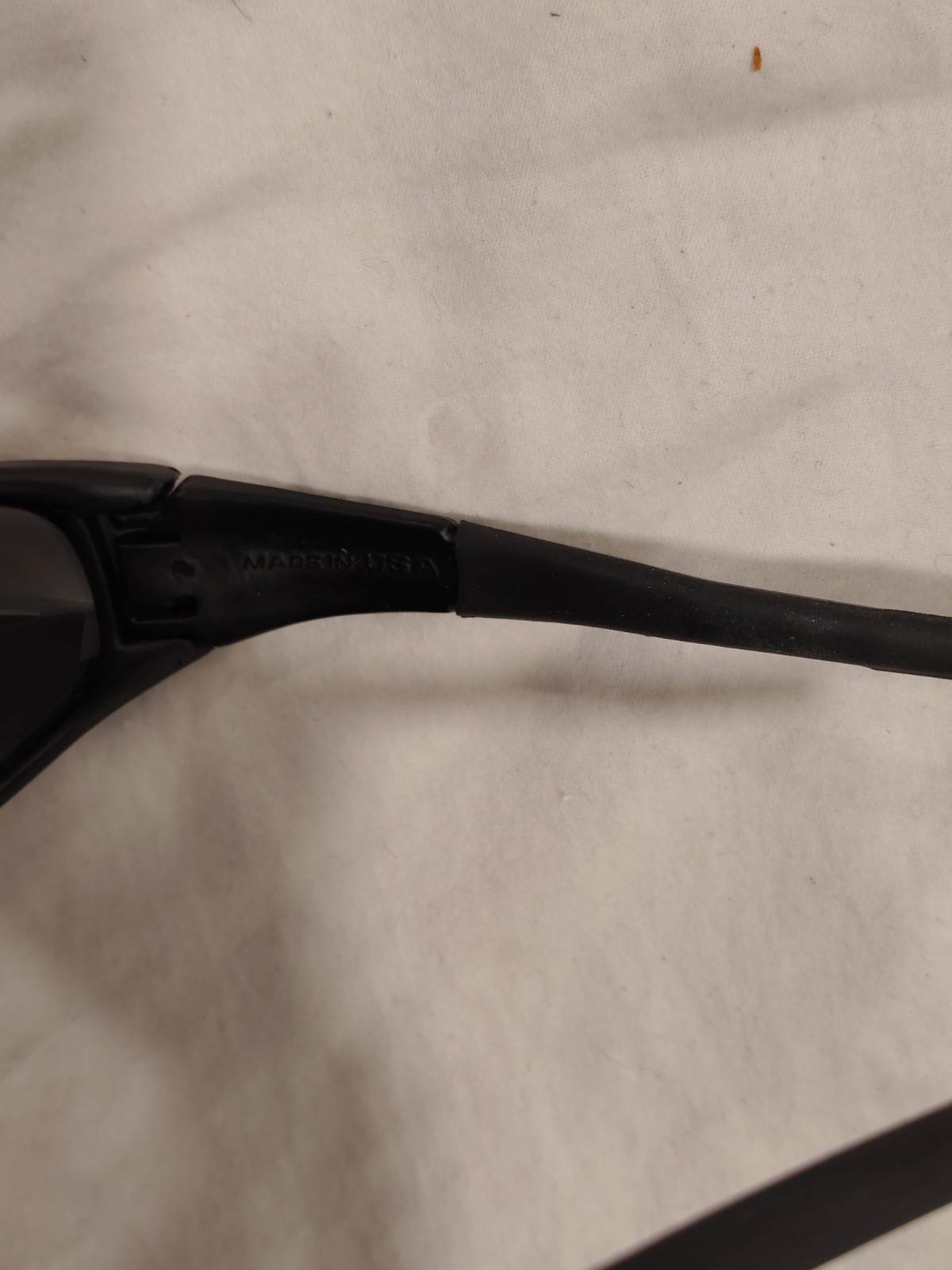 *FLAWS VTG Oakley Straight Sunglasses Made in USA