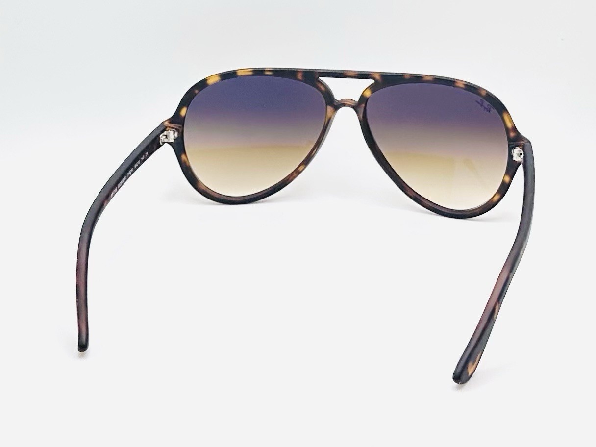 Ray-Ban Cats 5000 59mm Aviator Unisex Sunglasses – Brown Gradient Lens RB4125