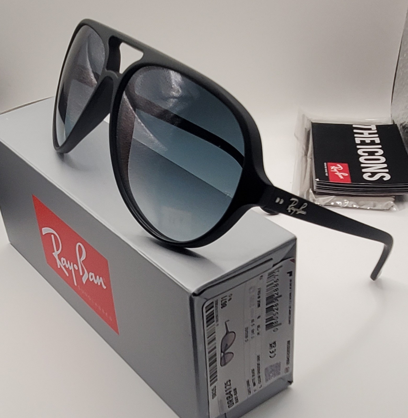 RAY BAN RB4125 601 32 Matte Black Frame Gradient Gray Lens 59mm Sunglasses