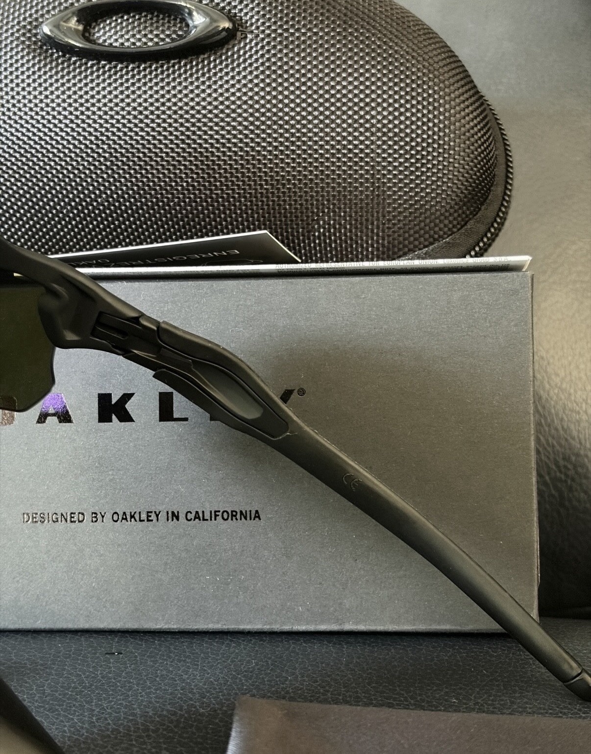 NEW Oakley 009208 Radar Ev Path Men’s Sunglasses Black Frame – Blue Prizm Lens