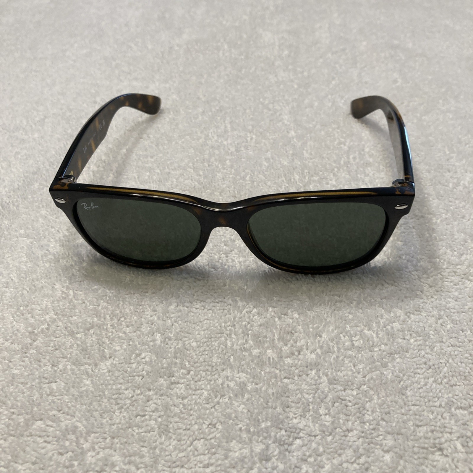 Brand New Authentic Ray Ban New Wayfarer RB2132 Sunglasses W/case