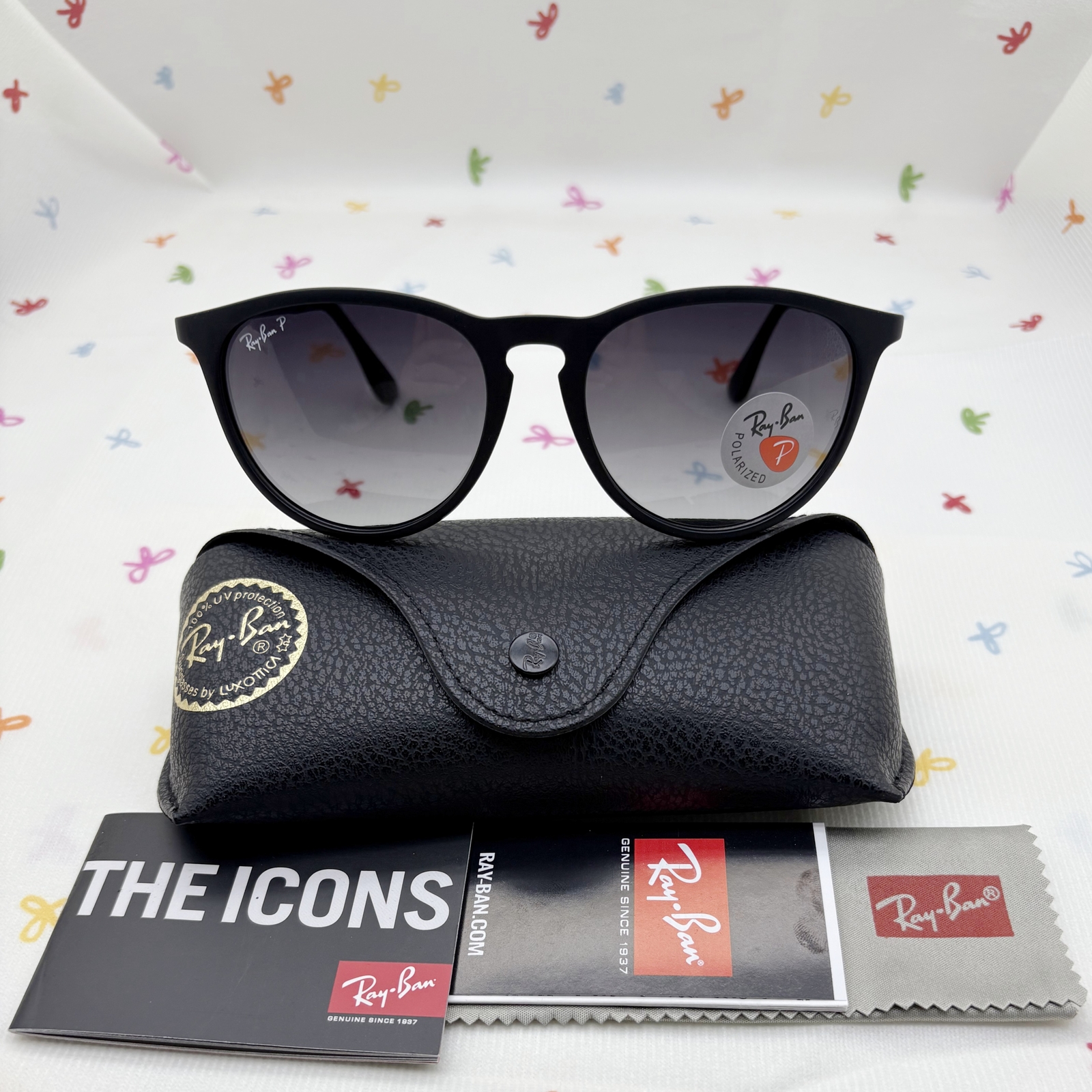 Ray-Ban RB4171 622/T3 54-18 Erika Matte Black Frame Grey Gradient Polarized Lens