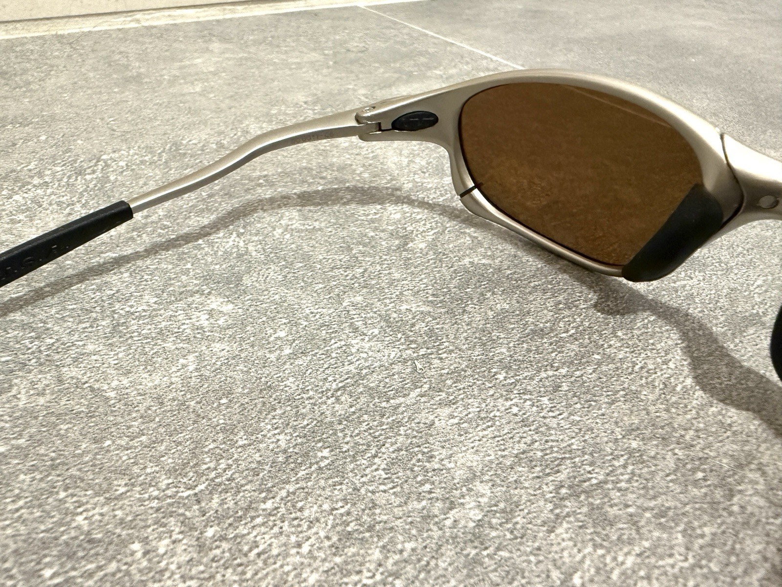 RARE PROTOTYPE OAKLEY JULIET X METAL SUNGLASSES – HEAVYWEIGHT ALL METAL