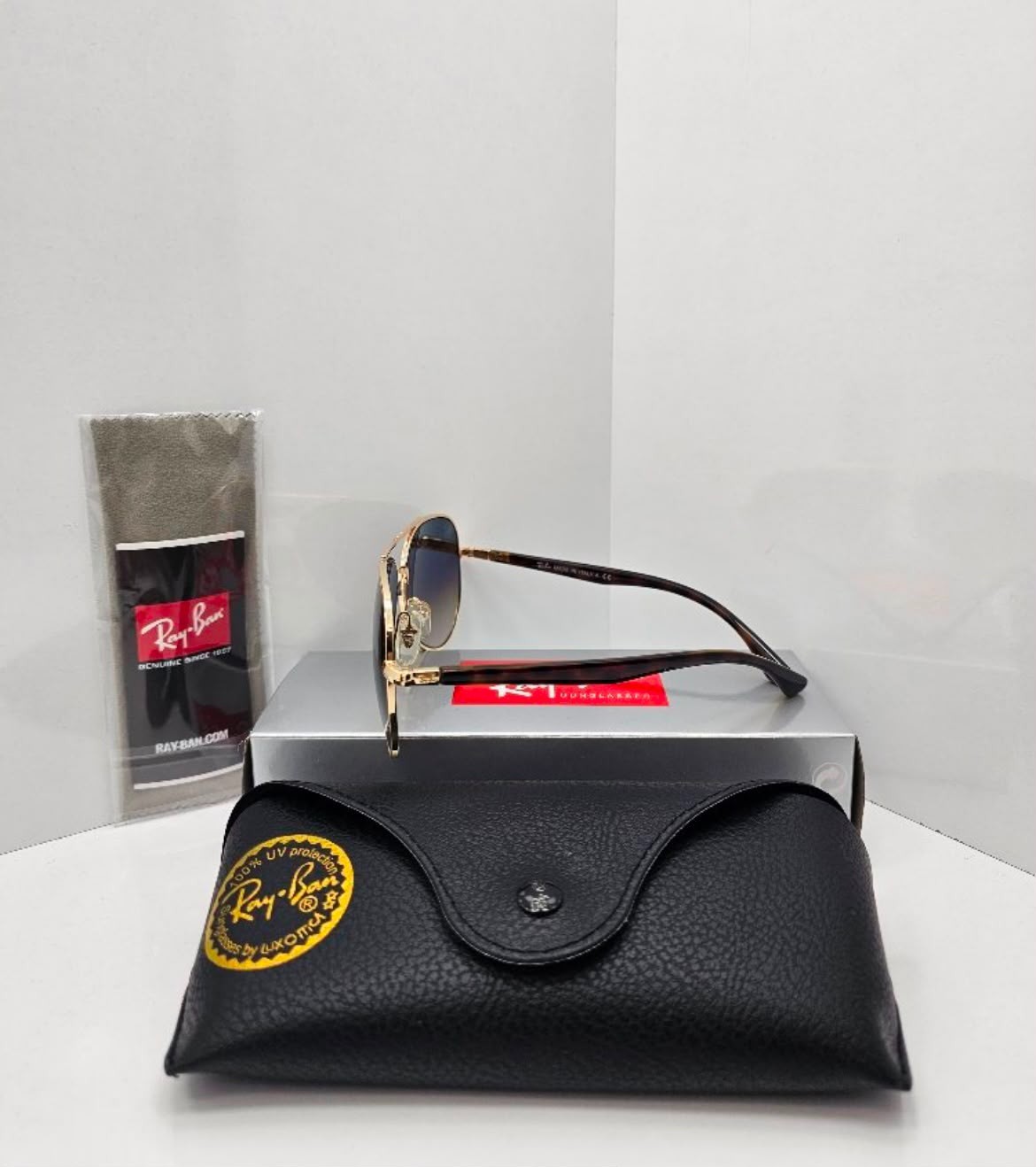 Ray-Ban Aviator Classic Sunglasses