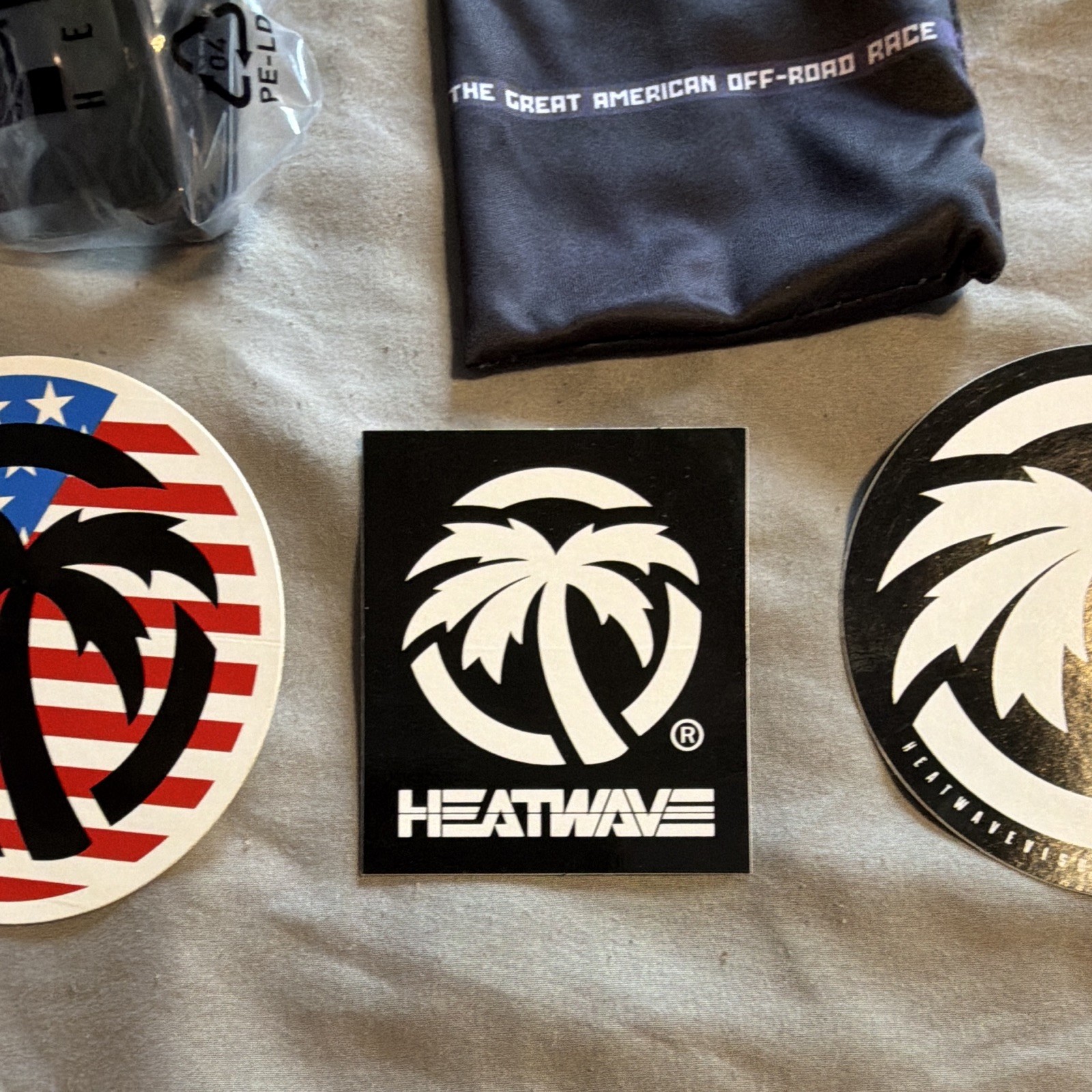 Heatwave Quatro Sunglasses Black Frame Mirrored Black Lens SE2022 + 5 Stickers