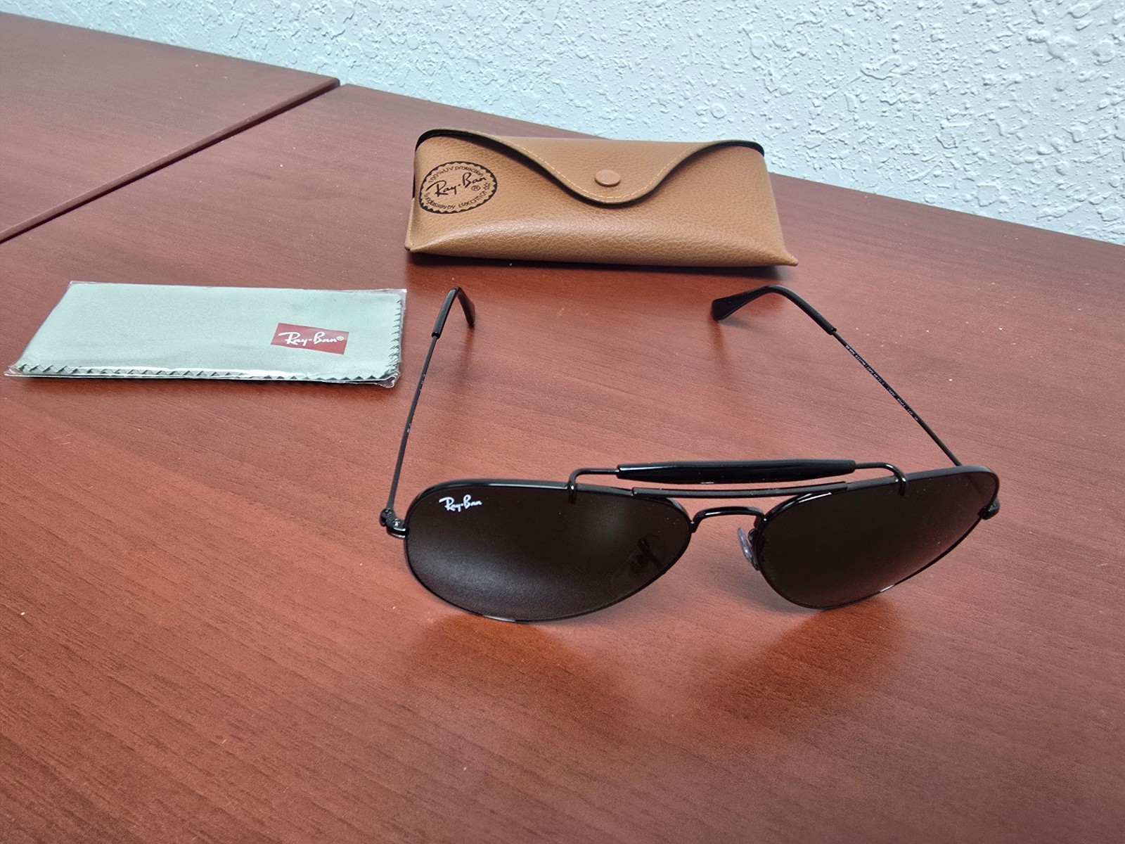 RARE!!! Ray-Ban Outdoorsman RB3030 with Skull Temples!!!