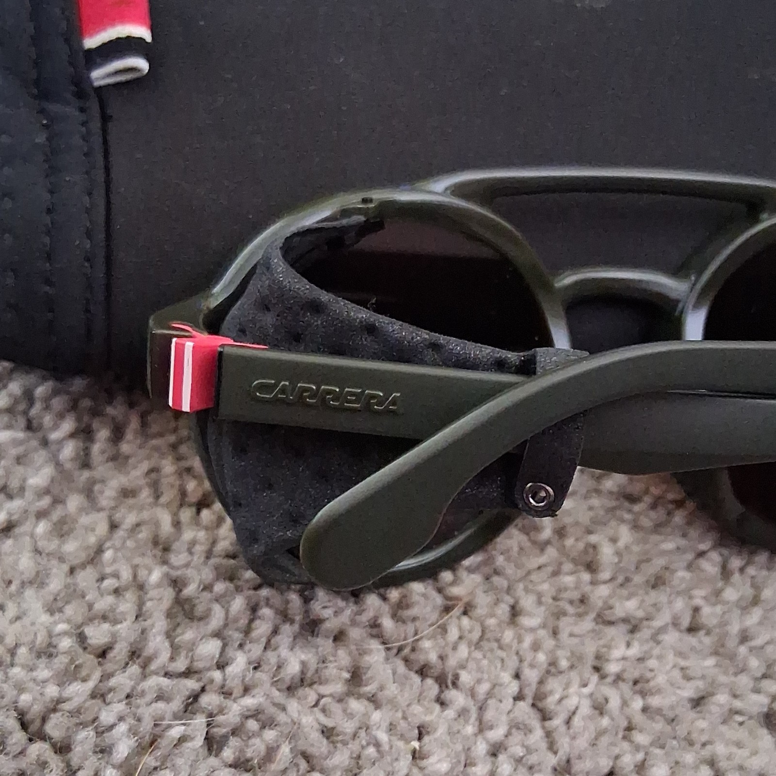 Carrera Men’s Designer Round Sunglasses Green Plastic Frame Brown Mirrored UVA