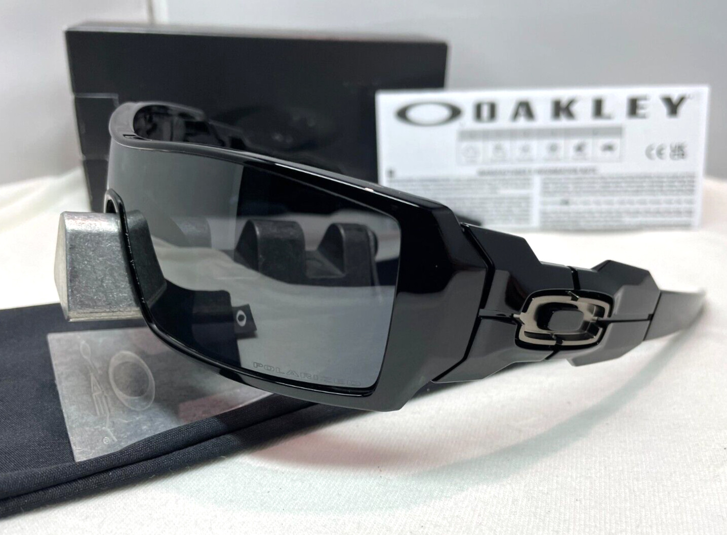 OAKLEY OIL RIG POLISHED BLACK IRIDIUM POLARIZED SUNGLASSES OO9081 26-203 NEW