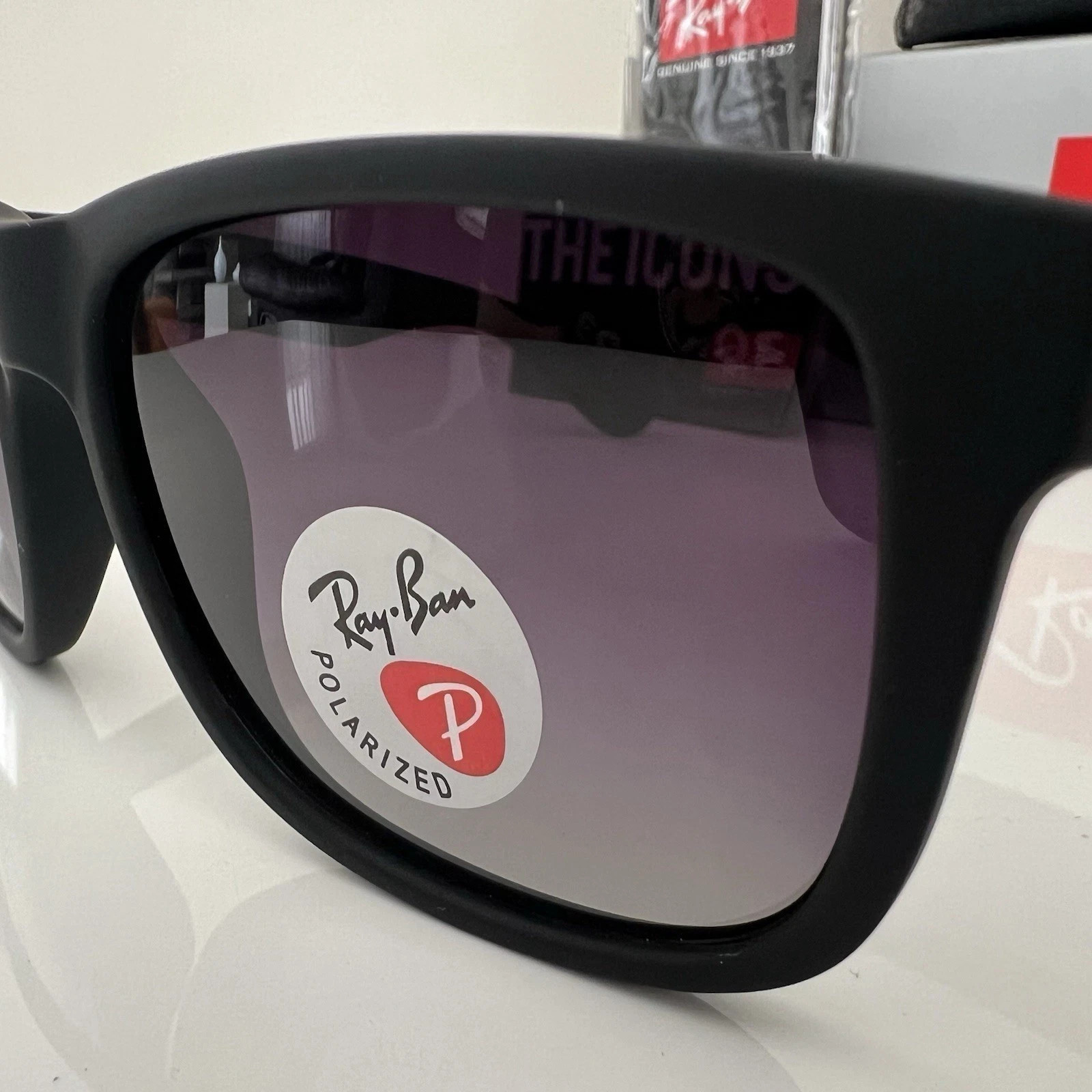 NEW Ray-Ban Justin Classic Grey Polarized Glass Sunglasses RB4165 622/T3 54-16mm