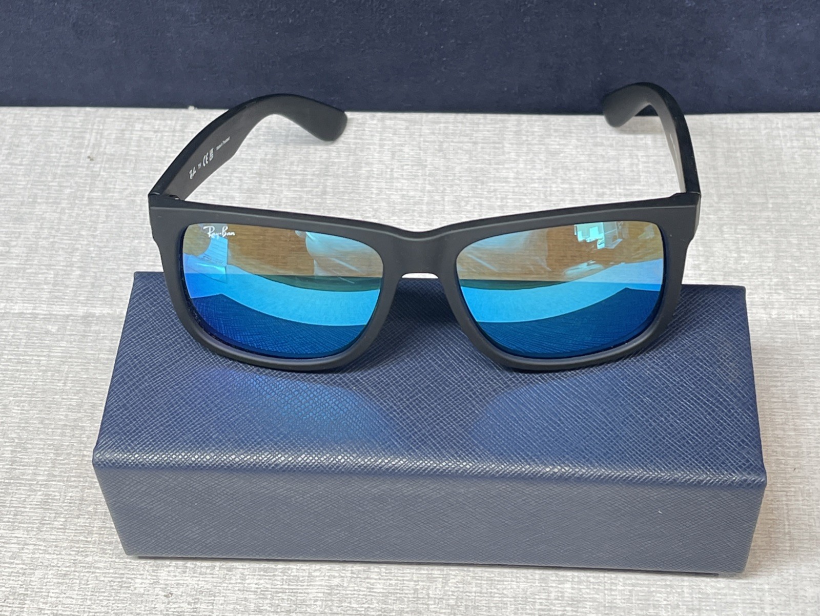 Ray-Ban RB4165 622/55 Justin Sunglasses