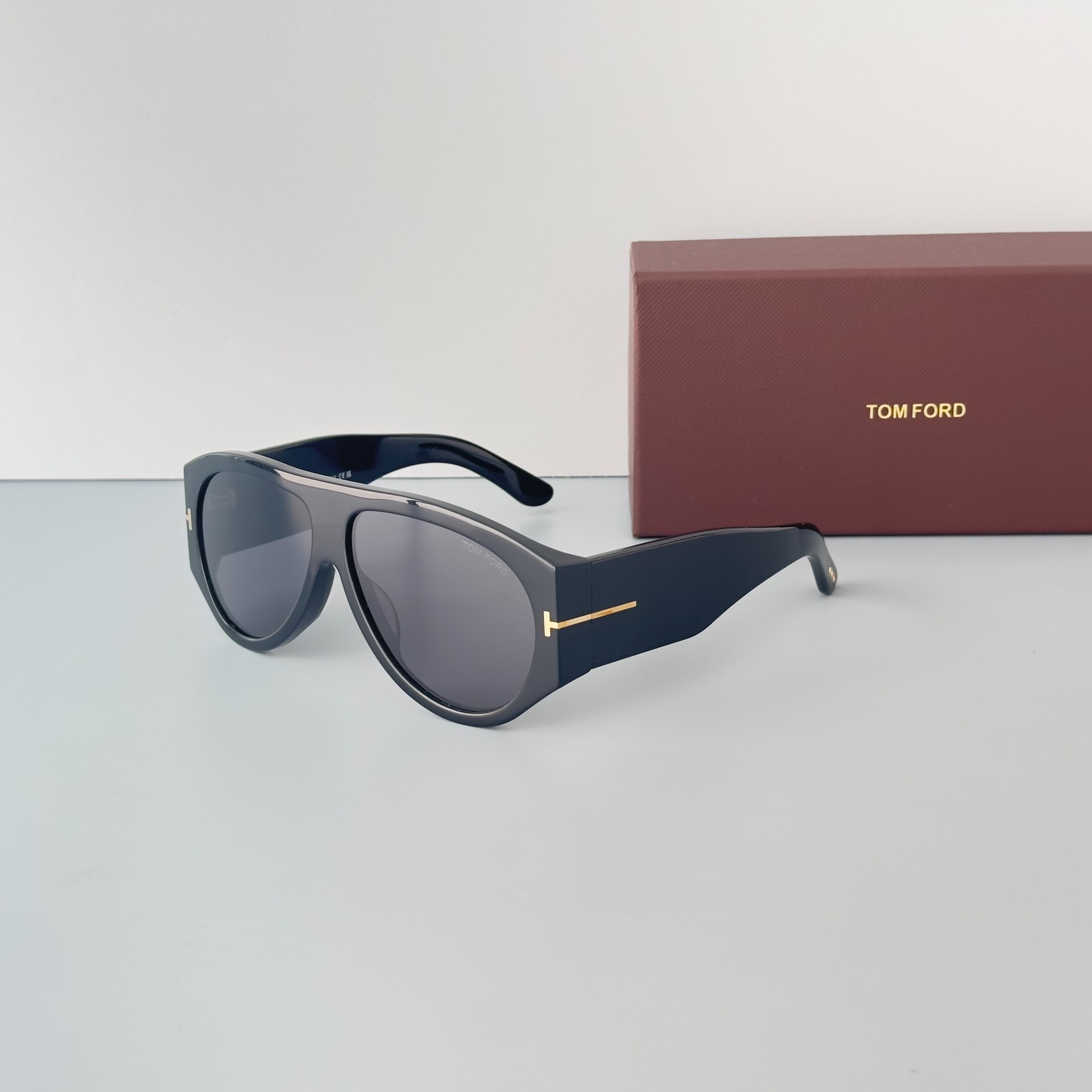 Tom Ford TF1044 Black Frame Black Lens Aviator Sunglasses Unisex With Box