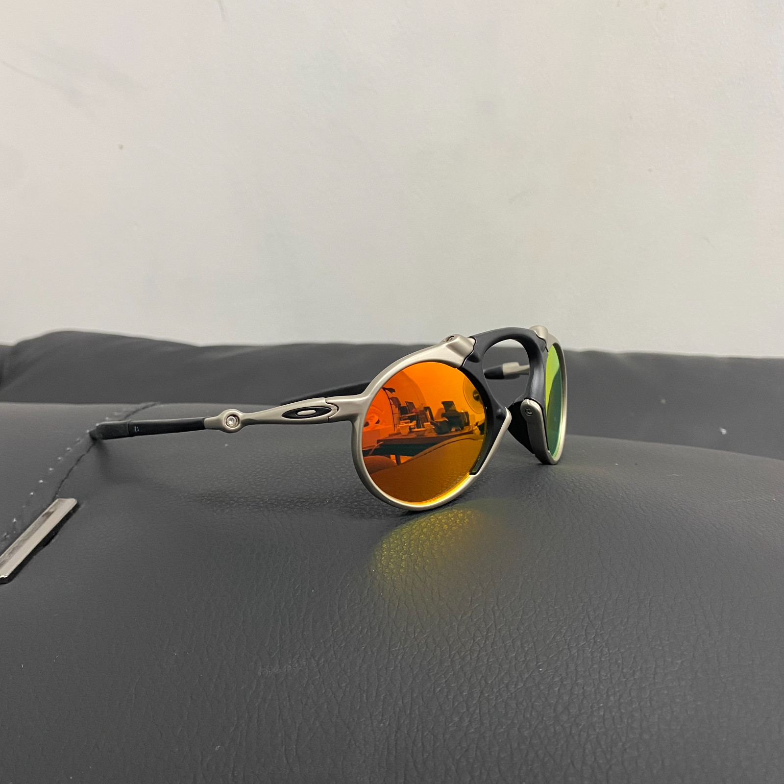 Oakley Madman X Metal Retro Polarized Sunglasses Red Lens Silver Vintage