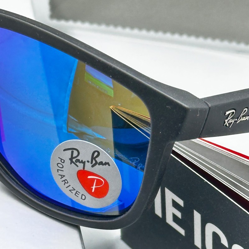 54mm Ray-Ban RB4165 622/55 Justin Black Frame Blue Polarized Lenses Sunglasses