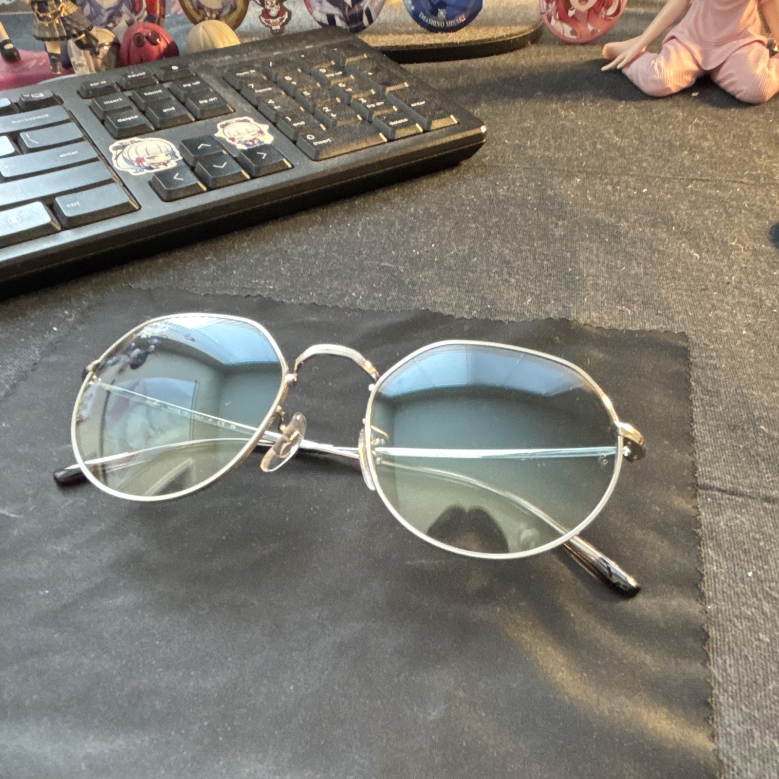 Ray-Ban Men’s Round Sunglasses Silver Metal Frame Gray Tinted Glass Lenses