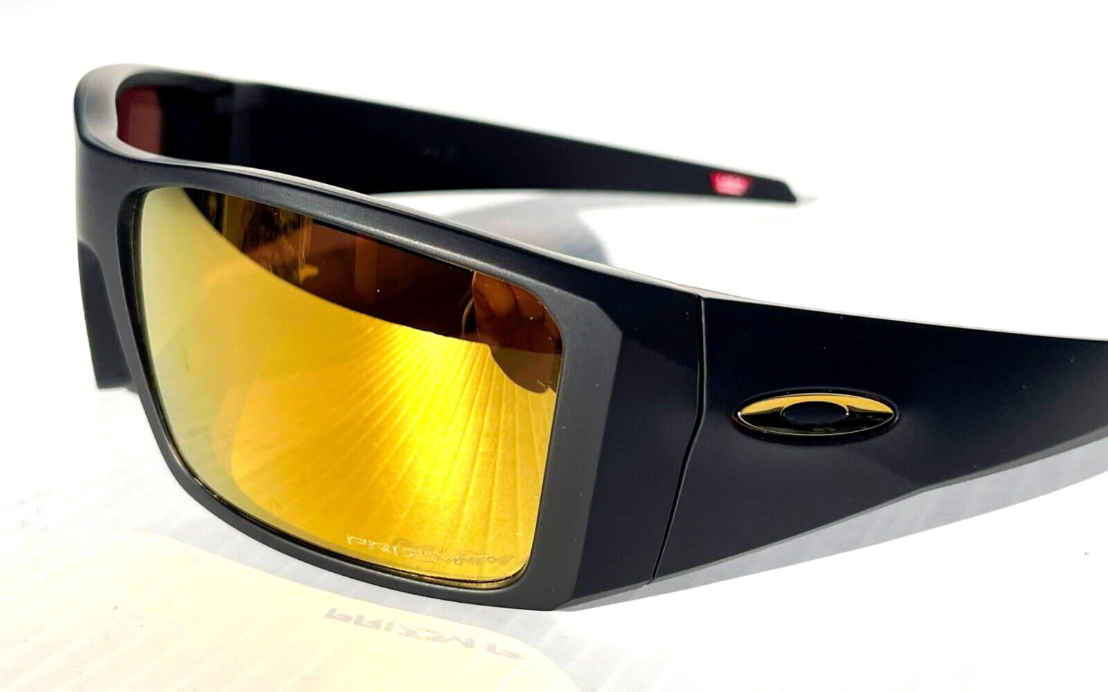 NEW Oakley HELIOSTAT Matte Black PRIZM POLARIZED 24k Gold Lens Sunglass 9231-18