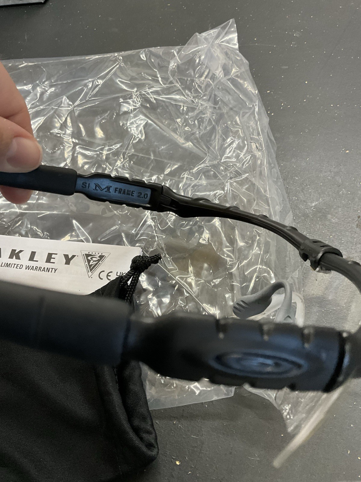 Oakley Standard Issue Ballistic M Frame 2.0 Strike Sunglasses OO9046 W/ Case