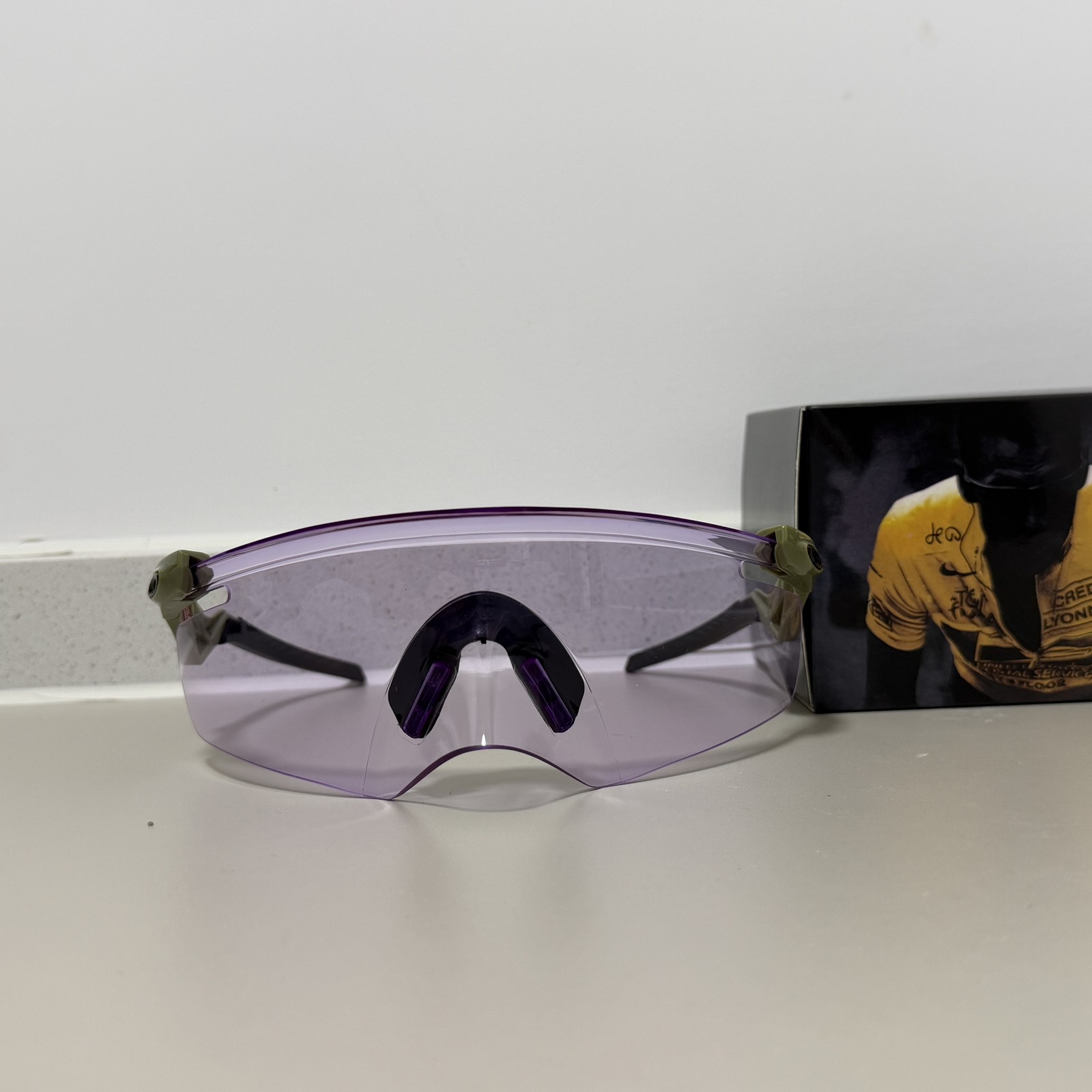 Oakley Kato Sport Sunglasses Outdoor Cycling Non-Slip Integrated 9481DIN BOX