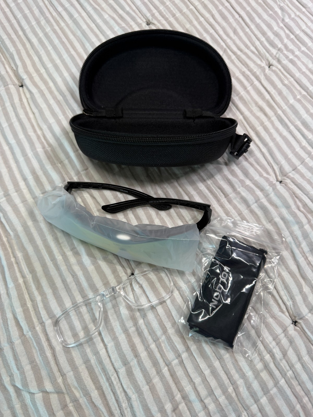 LOLOON Polarized Sports Sunglasses Cycling Running Fishing UV400 w/ Case New