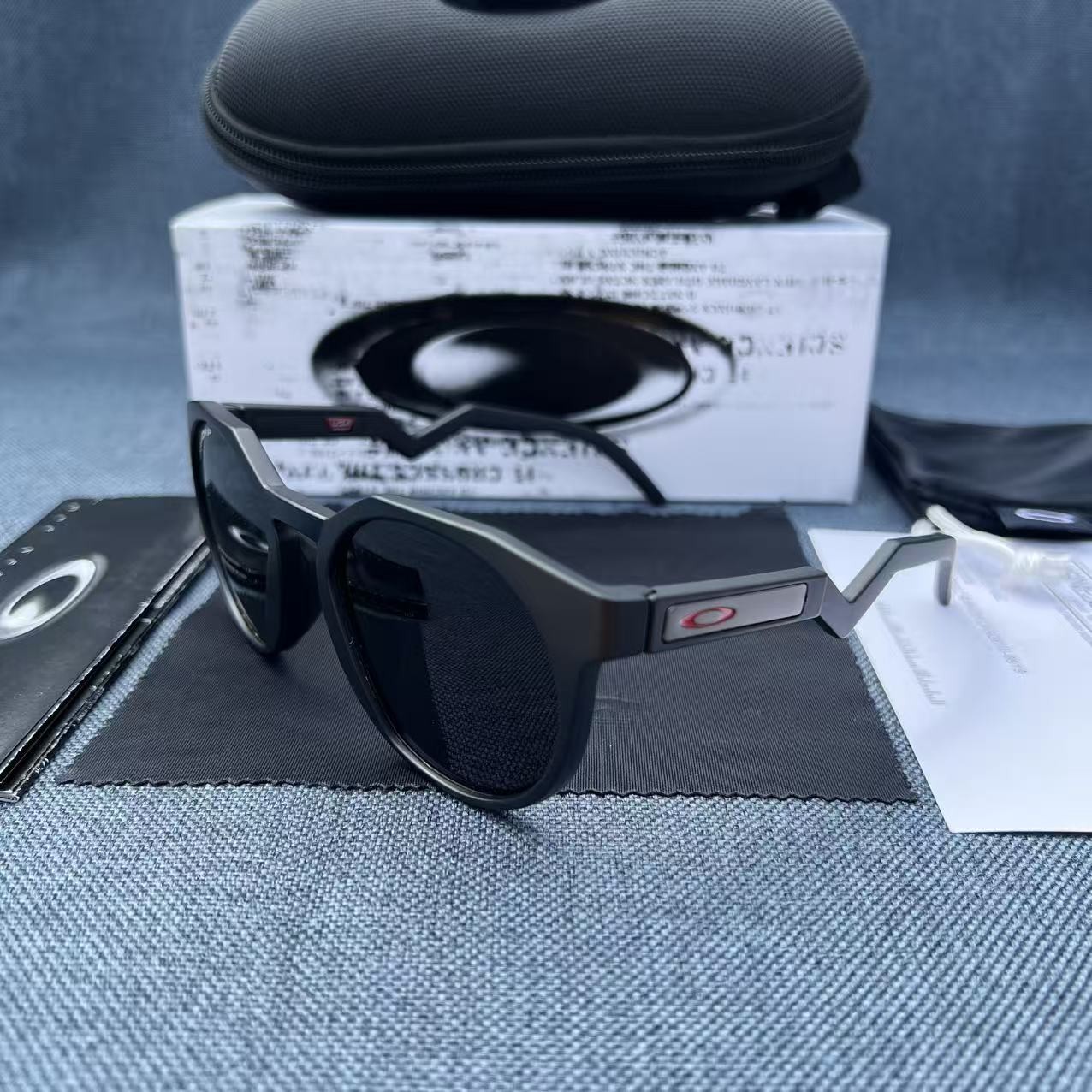 Oakley OO 9464 Hstn Matte Black Prizm Black Unisex Womens Mens Sunglasses