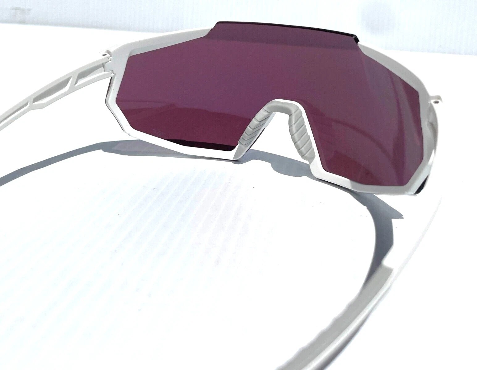 100% Percent RACETRAP 3.0 Matte White HiPER Blue Mirror Sunglass 60004-00001