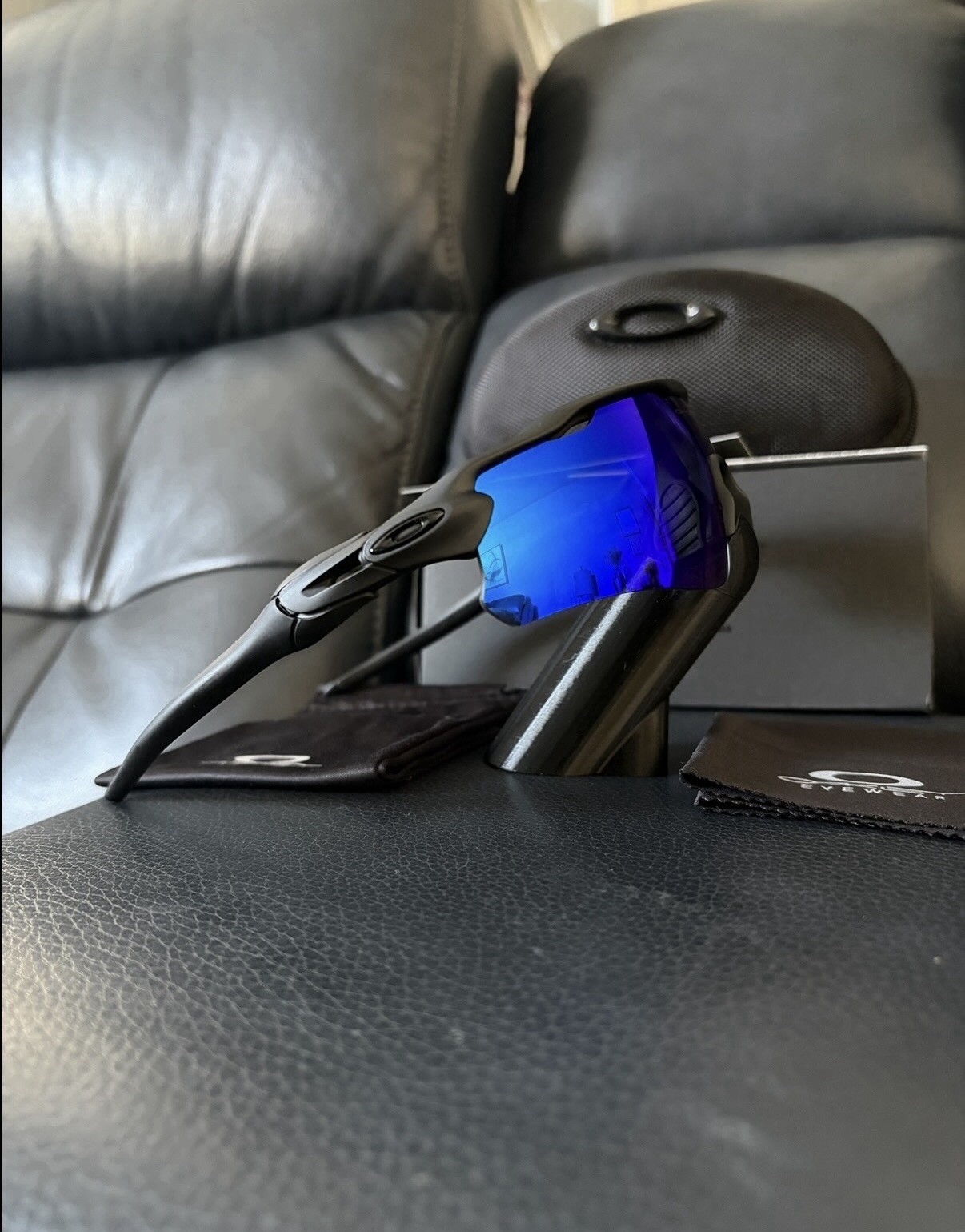 NEW Oakley 009208 Radar Ev Path Men’s Sunglasses Black Frame – Blue Prizm Lens