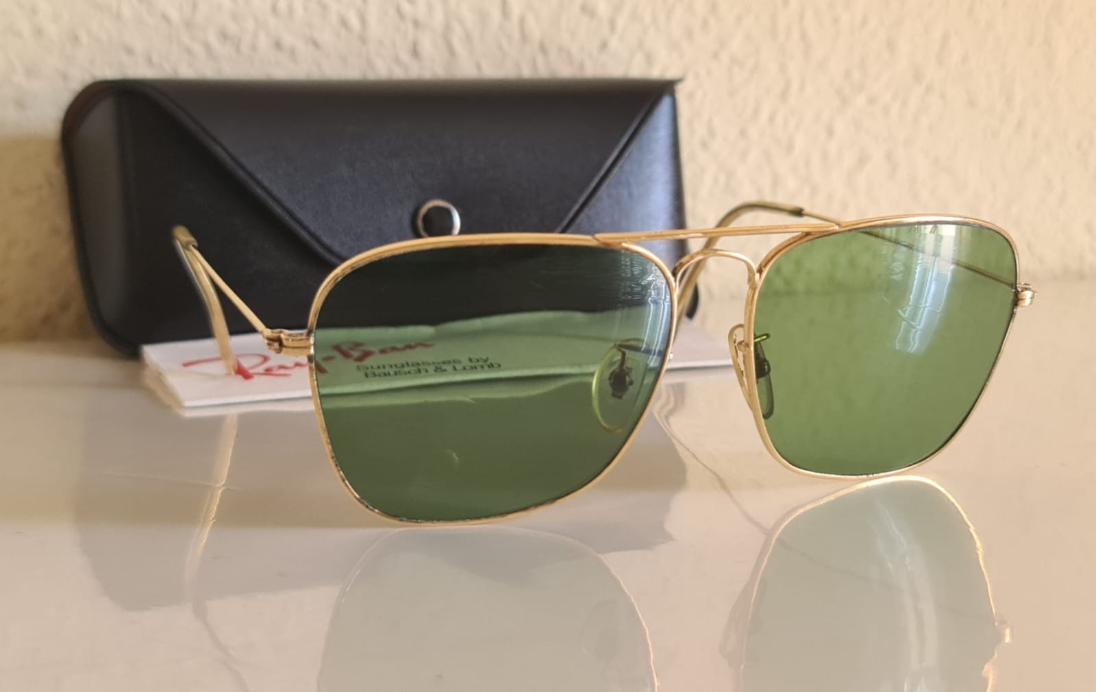 RARE Vintage Ray-Ban Bausch & Lomb 22K Gold Filled Green Glass Caravan Style