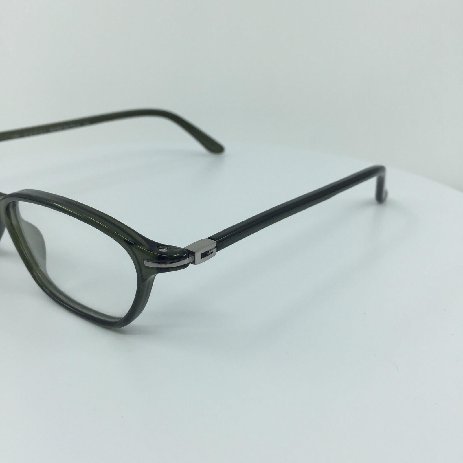 New Vintage GUCCI 2428 Eyeglasses GG 2428 C. 5UE Translucent Green 49-15mm Italy
