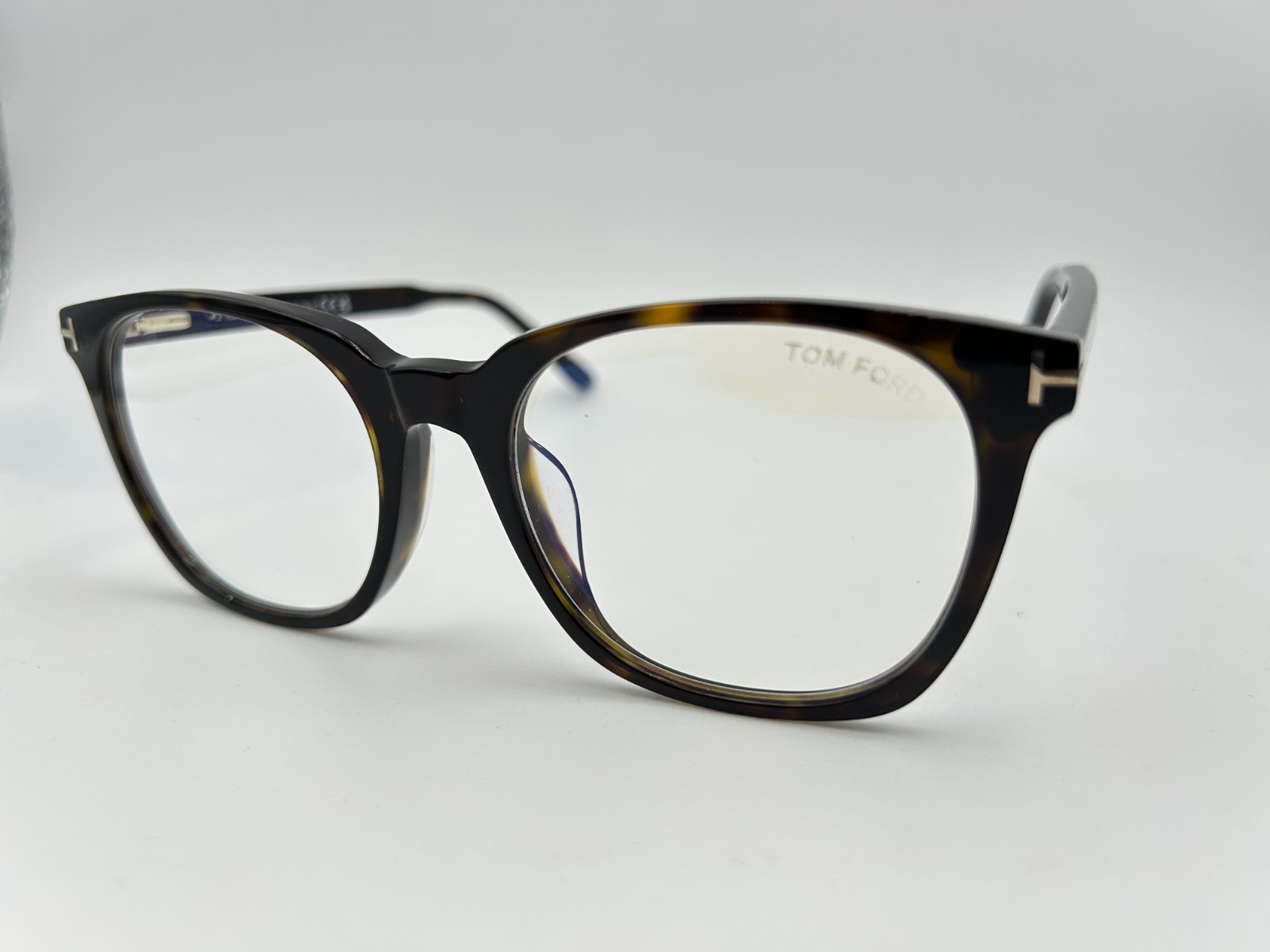Tom Ford Sunglasses TF6052 D B 052 Tortoise Gray 55 Clip on Blue light