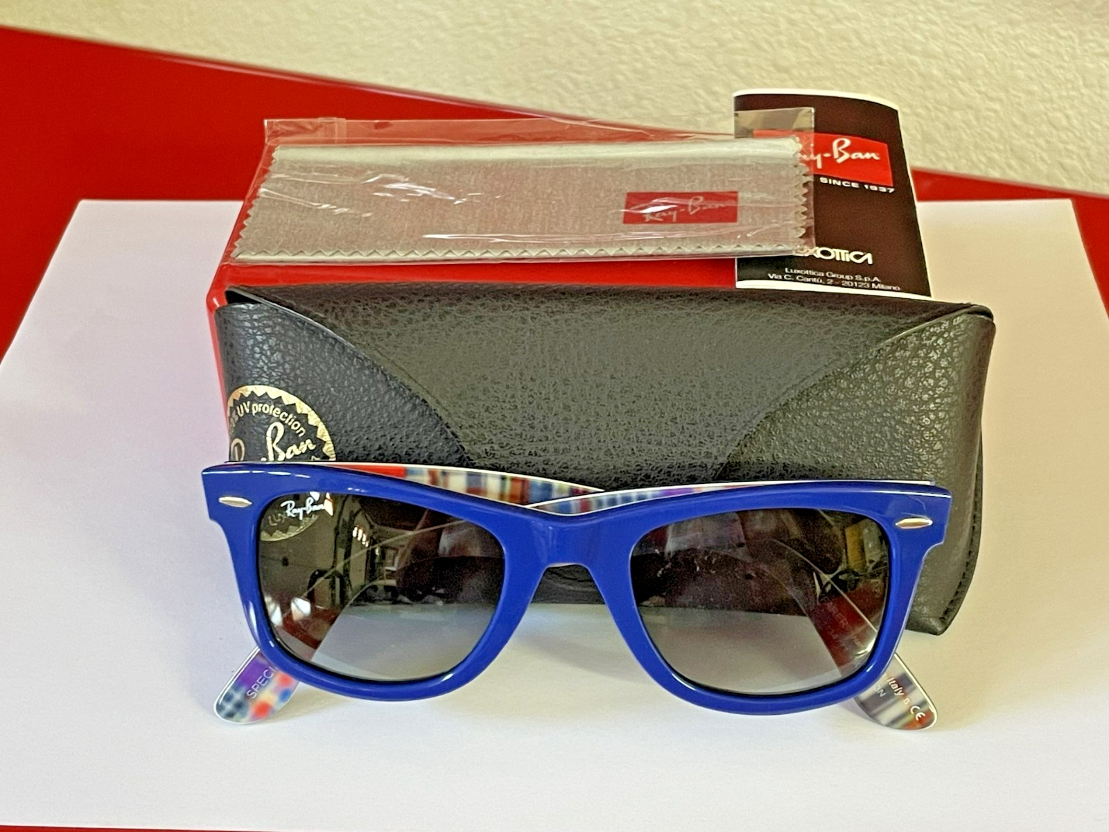 Rare Special Edition Ray-Ban Wayfarer RB2140 1134/71 50mm Sunglasses