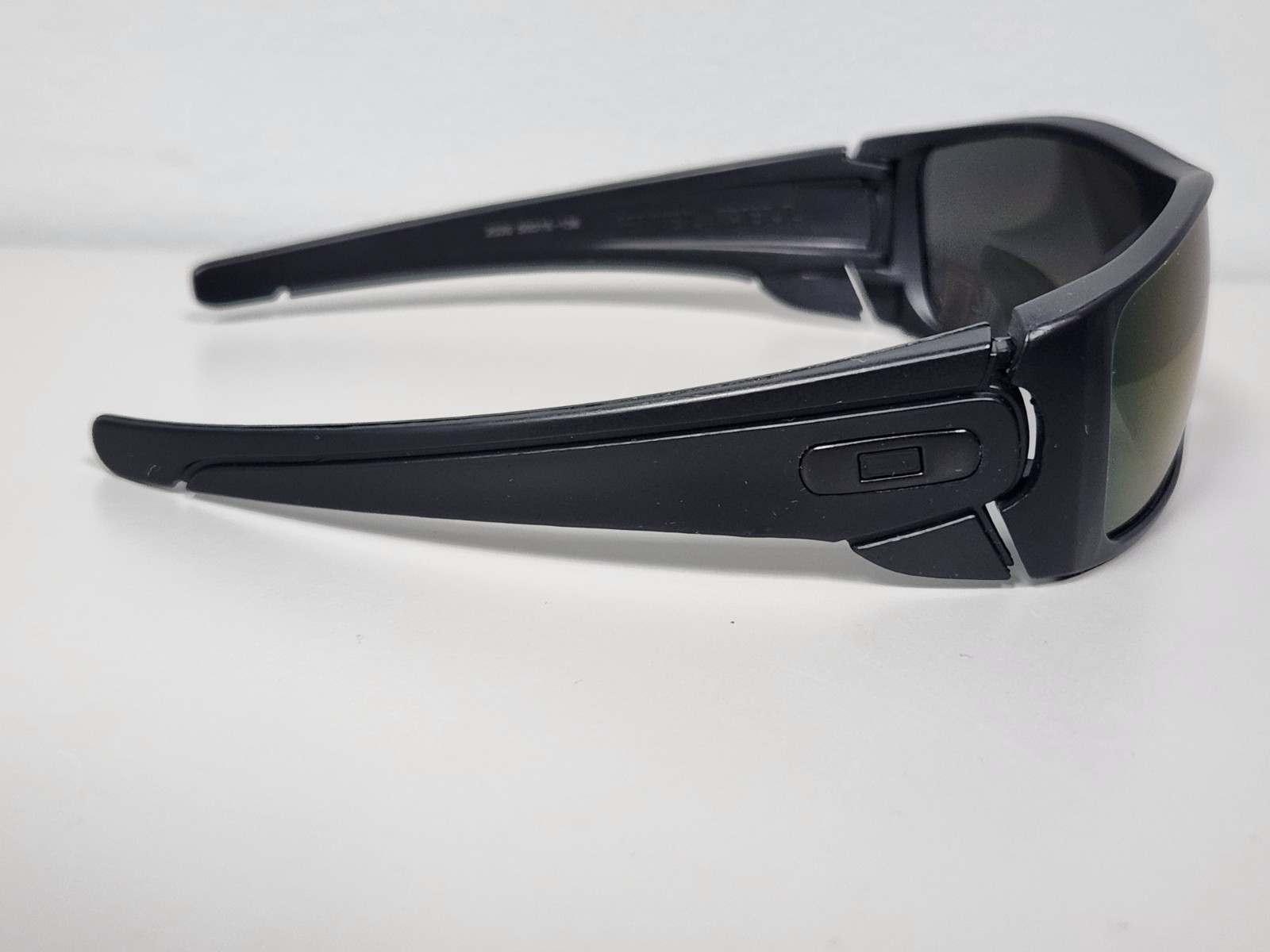 Oakley Fuel Cell Matte Black Sunglasses 2020 50-15-136 Polarized FREE S&H!!