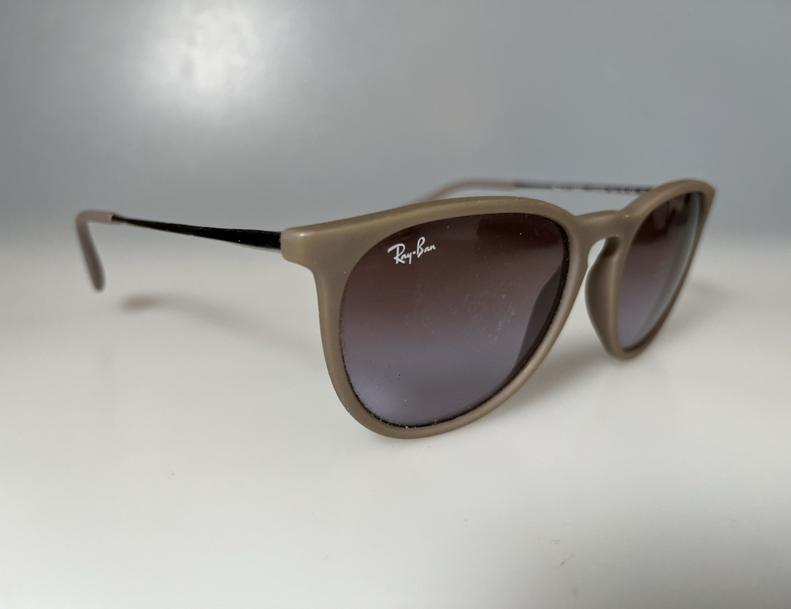Ray-Ban Erika RB4171 6000/68 Beige Round Sunglasses FRAME 54-18