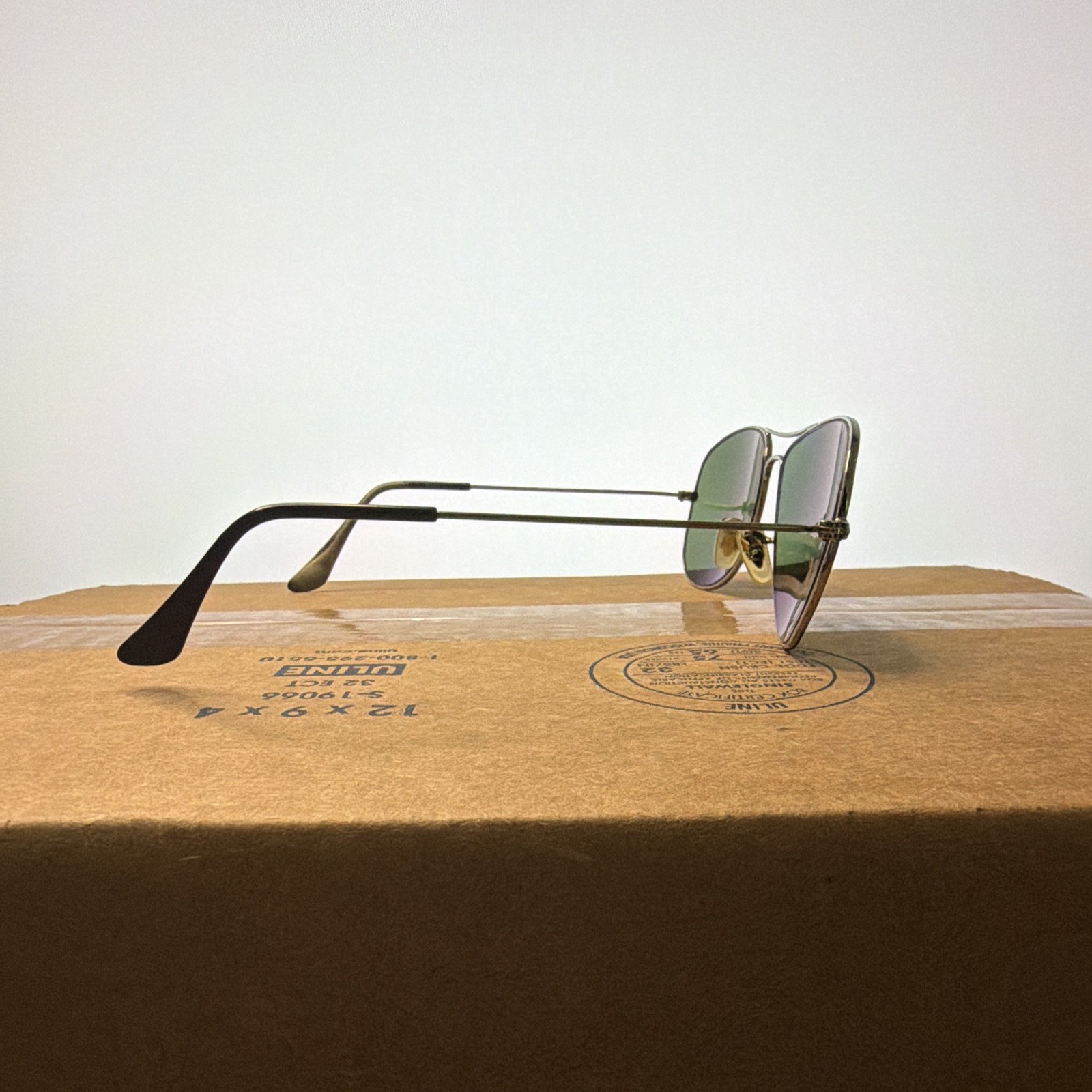 Ray-Ban CockPit Men’s Sunglasses Silver Metal Frame Green Tinted Glass Lens