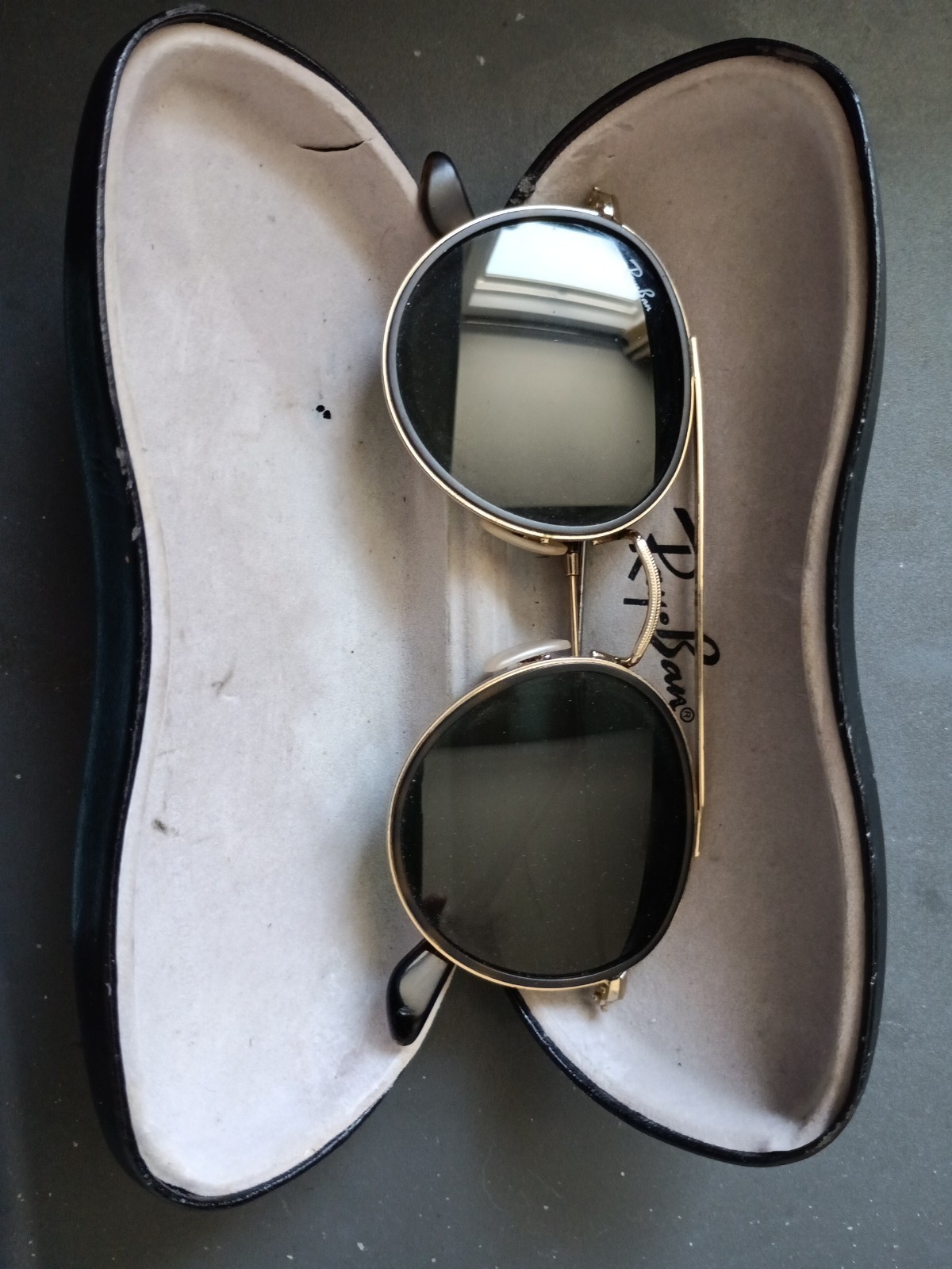 Bausch & Lomb Ray Ban Cheyenne Sunglasses Gold Frame