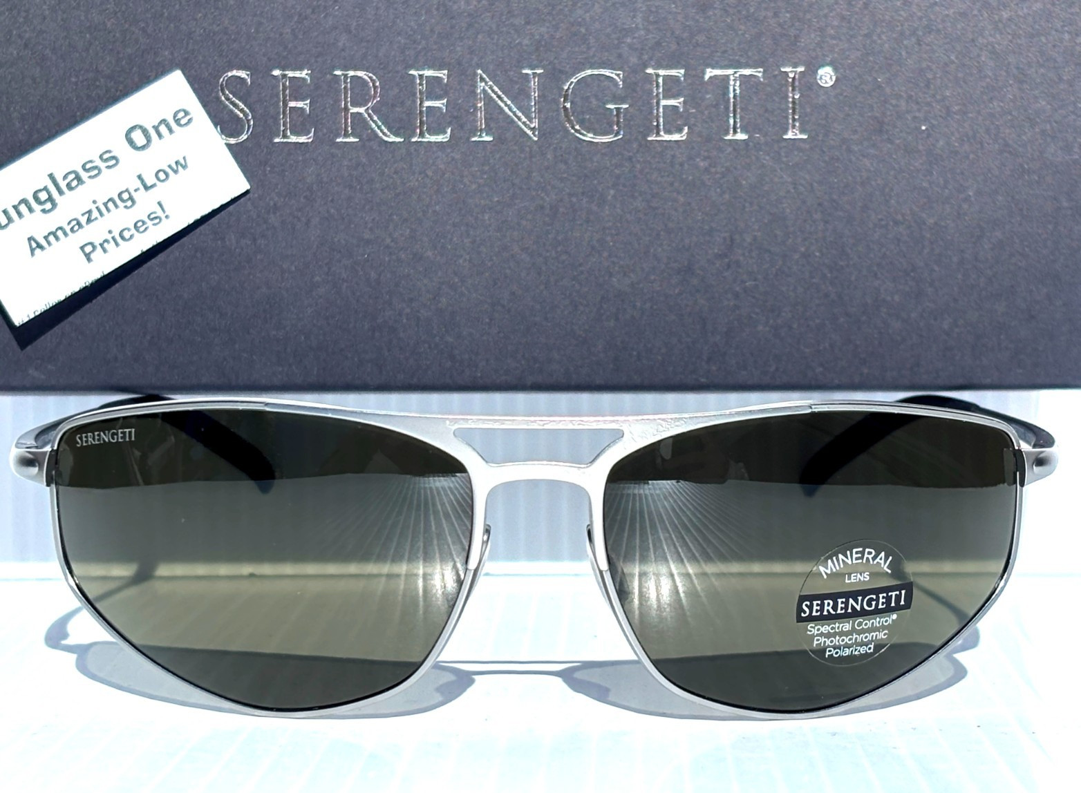 SERENGETI MASTEN Matte Gunmetal POLARIZED Mineral Green GLASS Sunglass SS579002