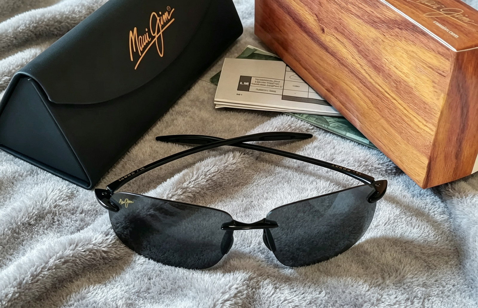 Maui Jim BREAKWALL 422-02 Polarized Sunglasses Black/Neutral Grey Lightweight