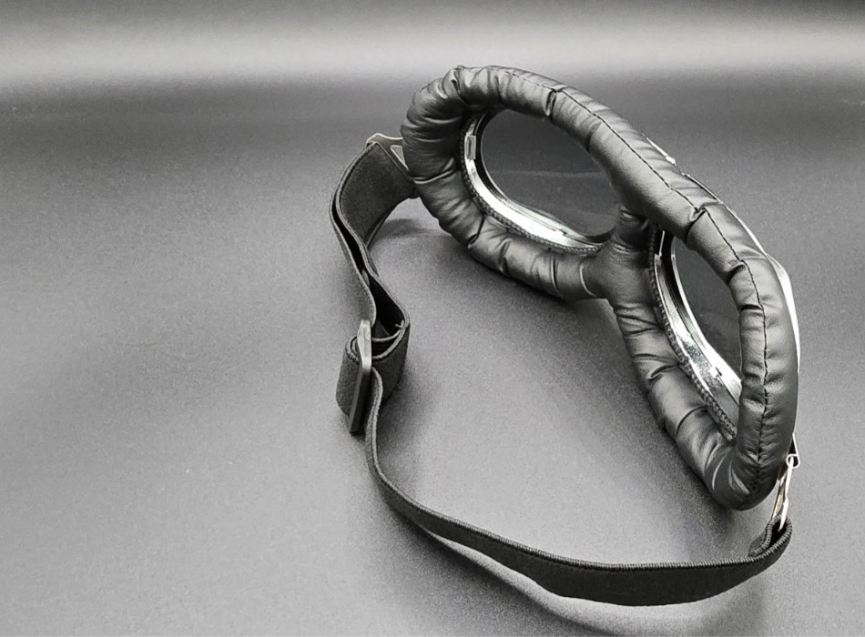 Chrome Aviator Goggles Black Padding Adjustable Strap – Steampunk Pilot