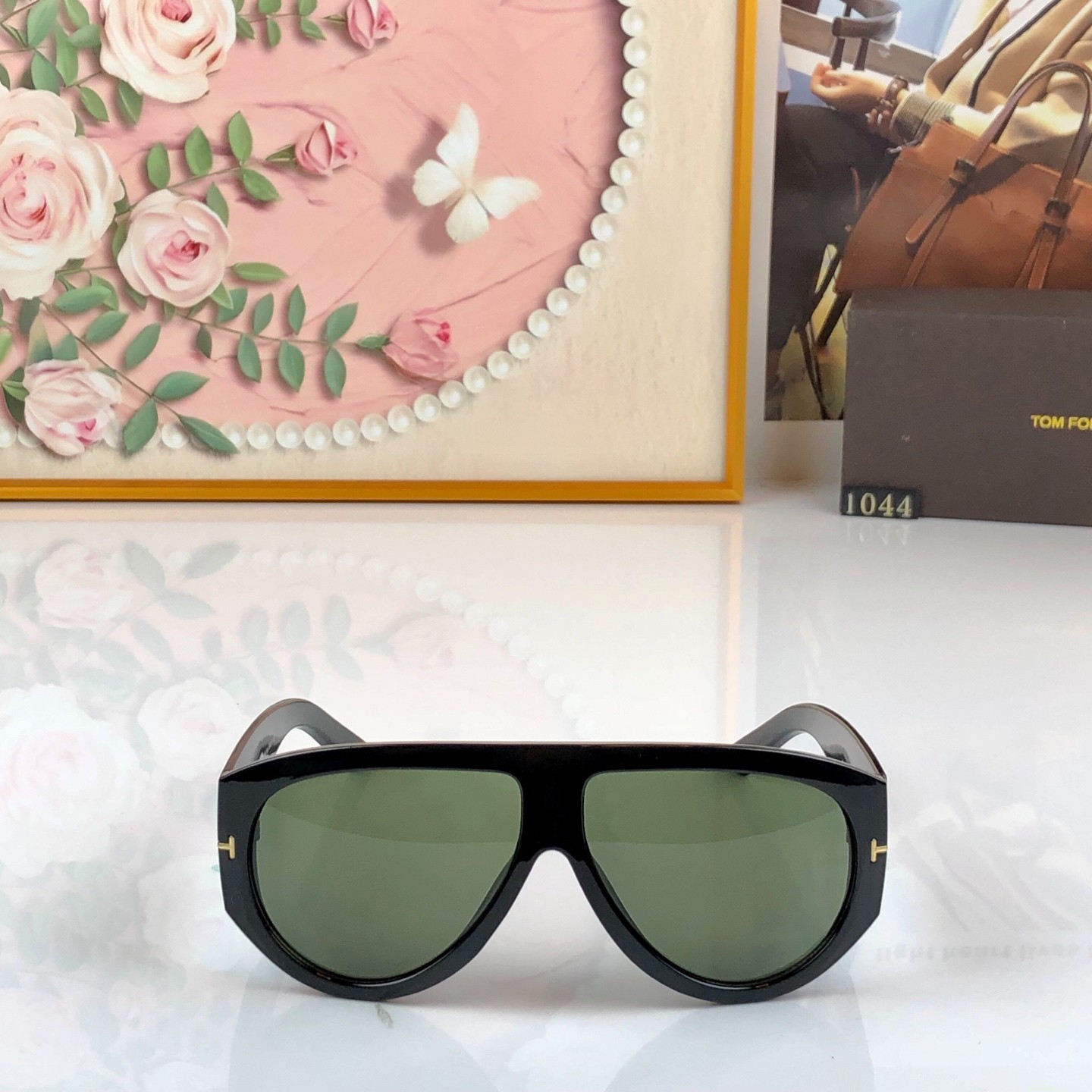 Tom Ford FT1044 Bronson 60‑12‑145 Oversized Pilot Sunglasses Black Green Lens