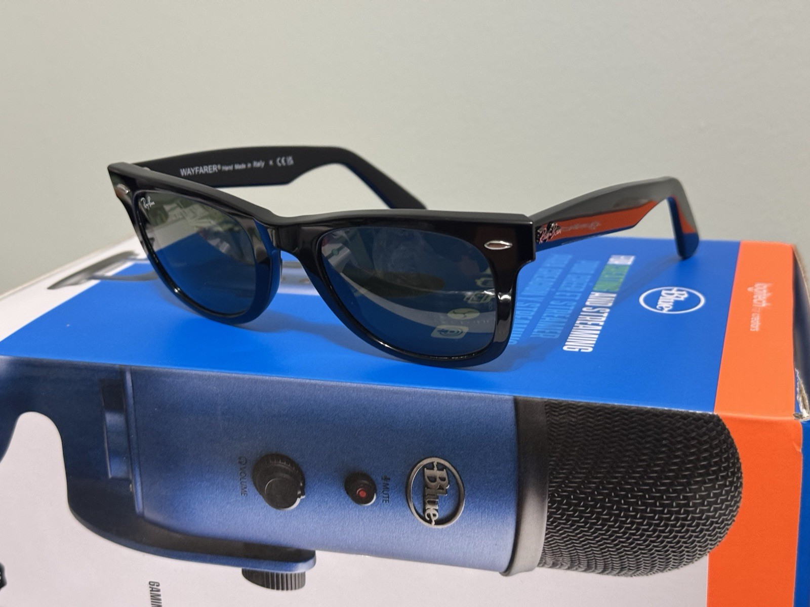 Rayban Wayfarer Black RB2140 Standard 50mm G15 Lens