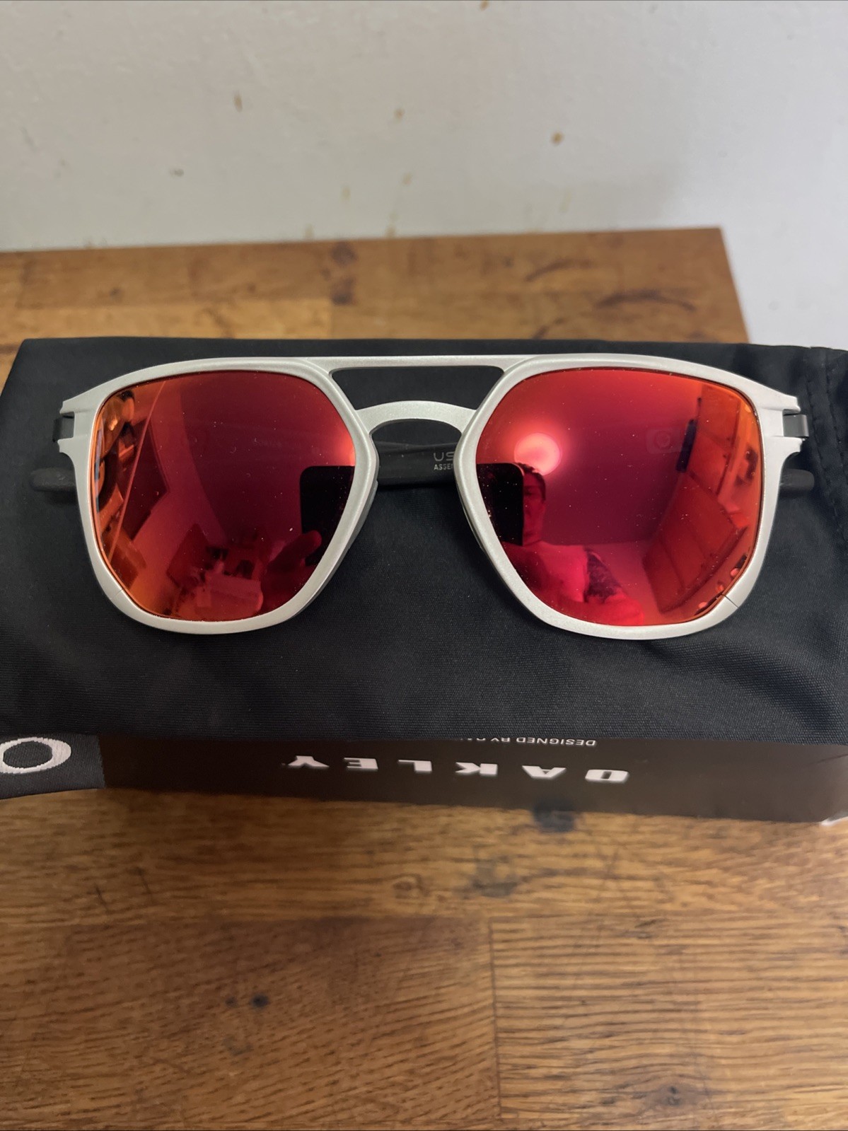 Oakley Latch Alpha Black Silver/Prizm Sapphire Polarized Sunglasses OO4128-0453