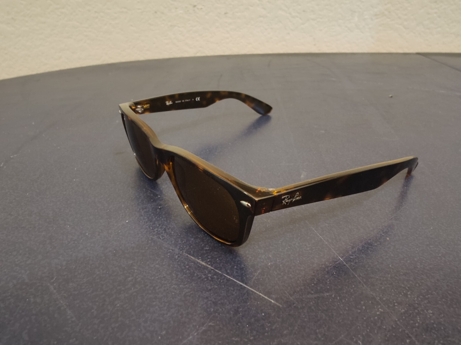 Ray Ban New Wayfarer Classic Sunglasses – Havana Brown – B-15 Lens – RB2132 710