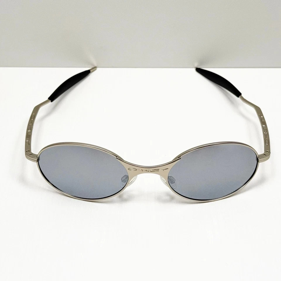 Oakley Square Wire 1.0 Sunglasses Silver Frame Black Lens New Vintage Y2K