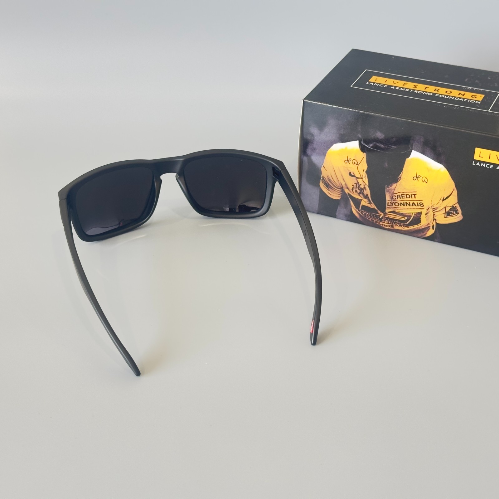 Oakley Holbrook OO9102 signature edition Sunglasses frosted black/silver lens