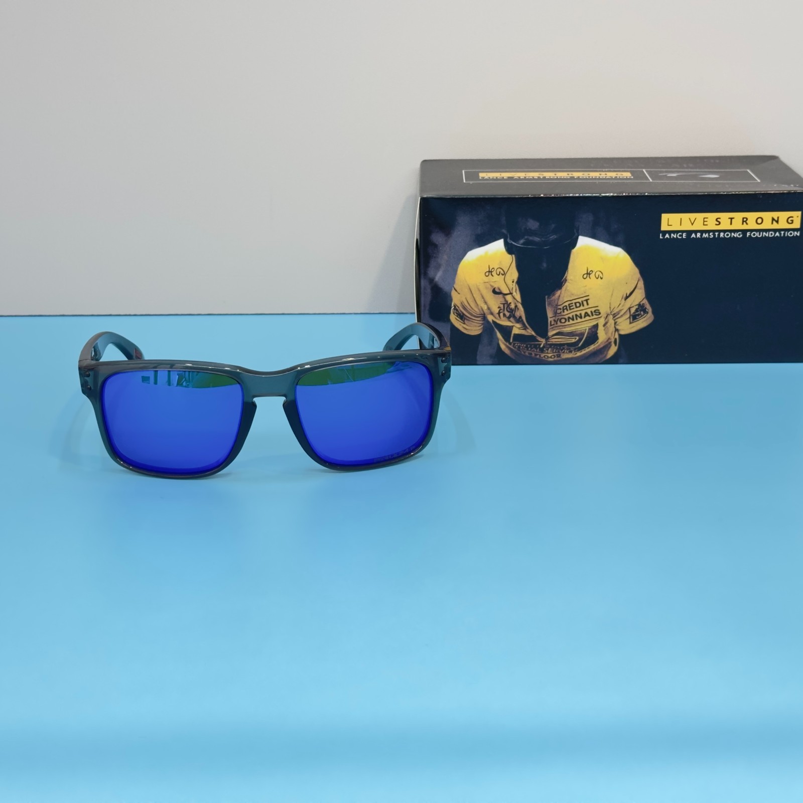 Oakley OO9102 Holbrook Gray Transparent Frame Blue Polarized Sunglasses