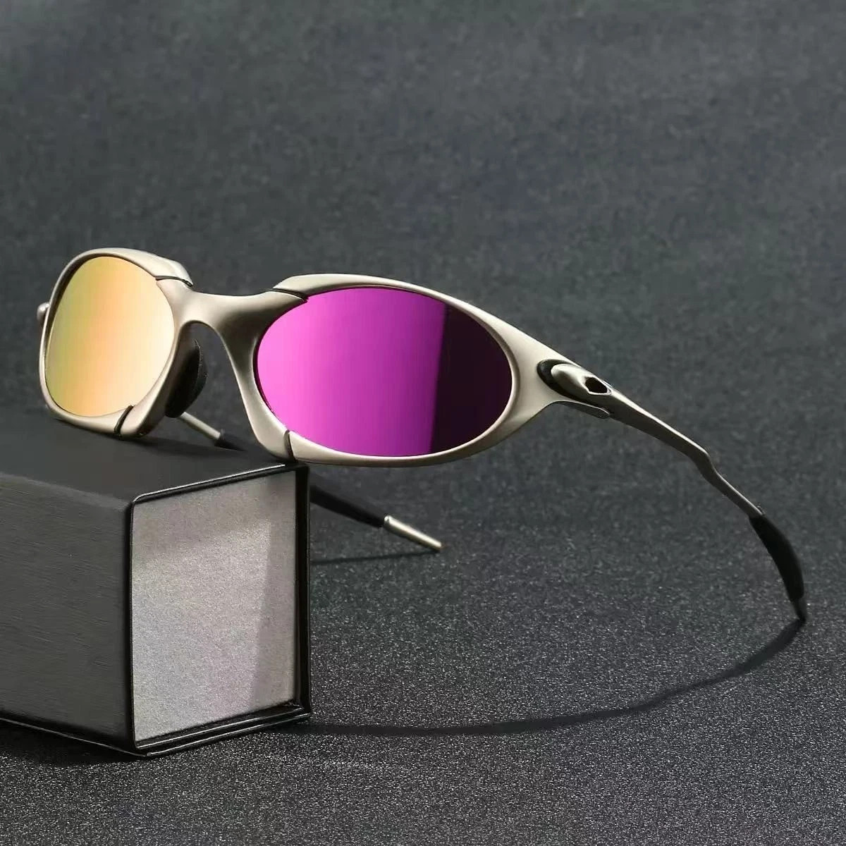 Oakley Romeo X-Metal sunglasses, silver frame. Pink lenses