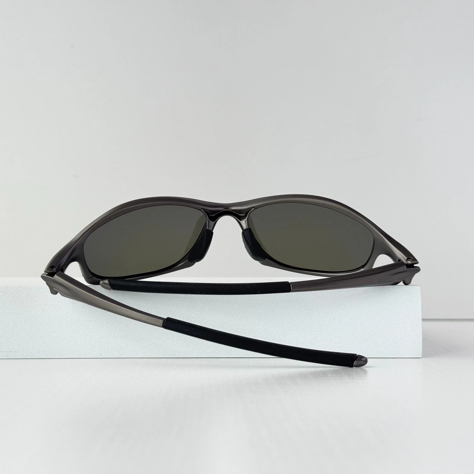 Oakley Hatchet X-Metal Sunglasses Purple Polarized Lens Vintage Y2K
