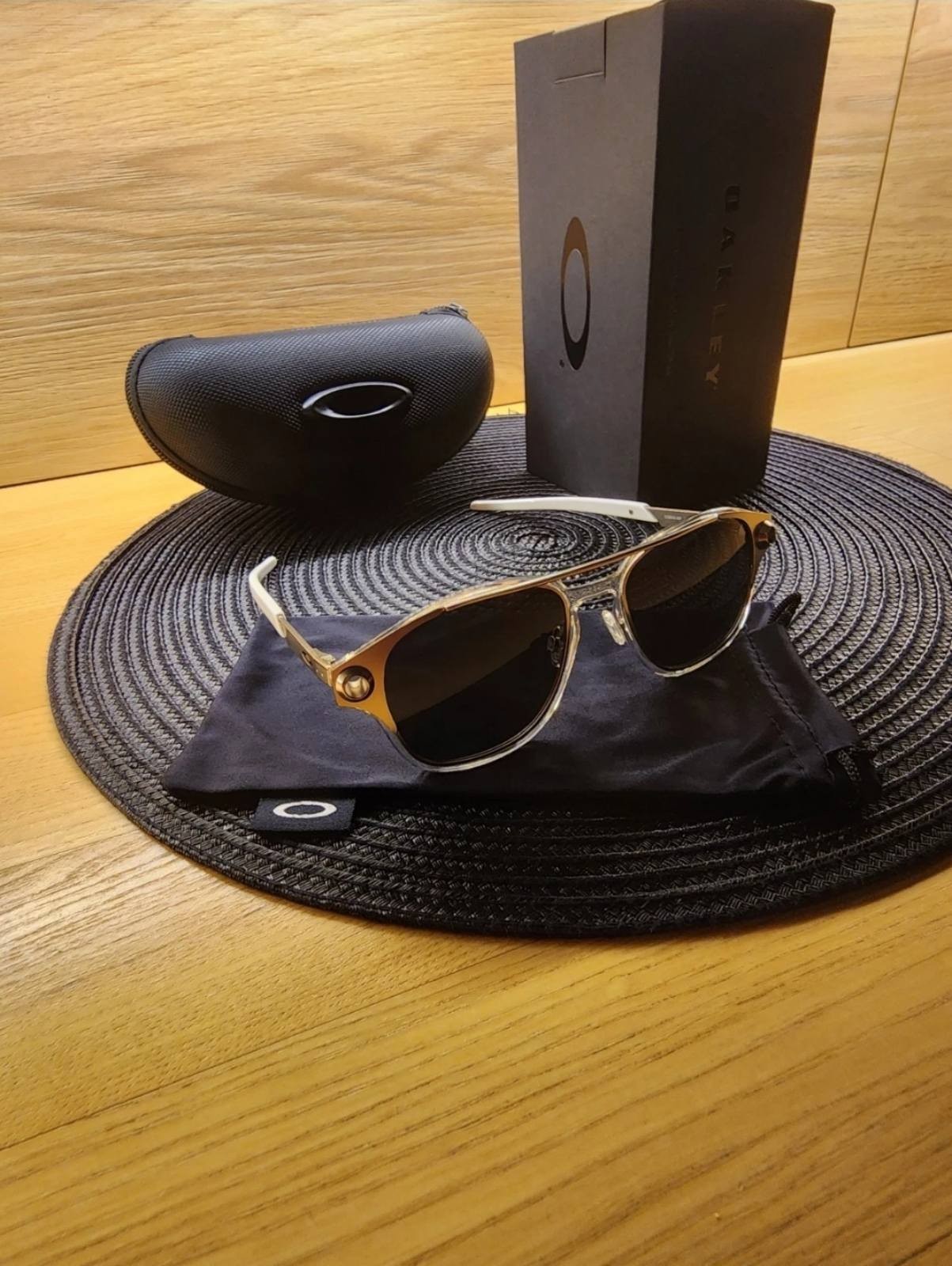 Oakley Coldfuse Titanium Metal Metal Frame Black Prizm Polarized Lens NEW