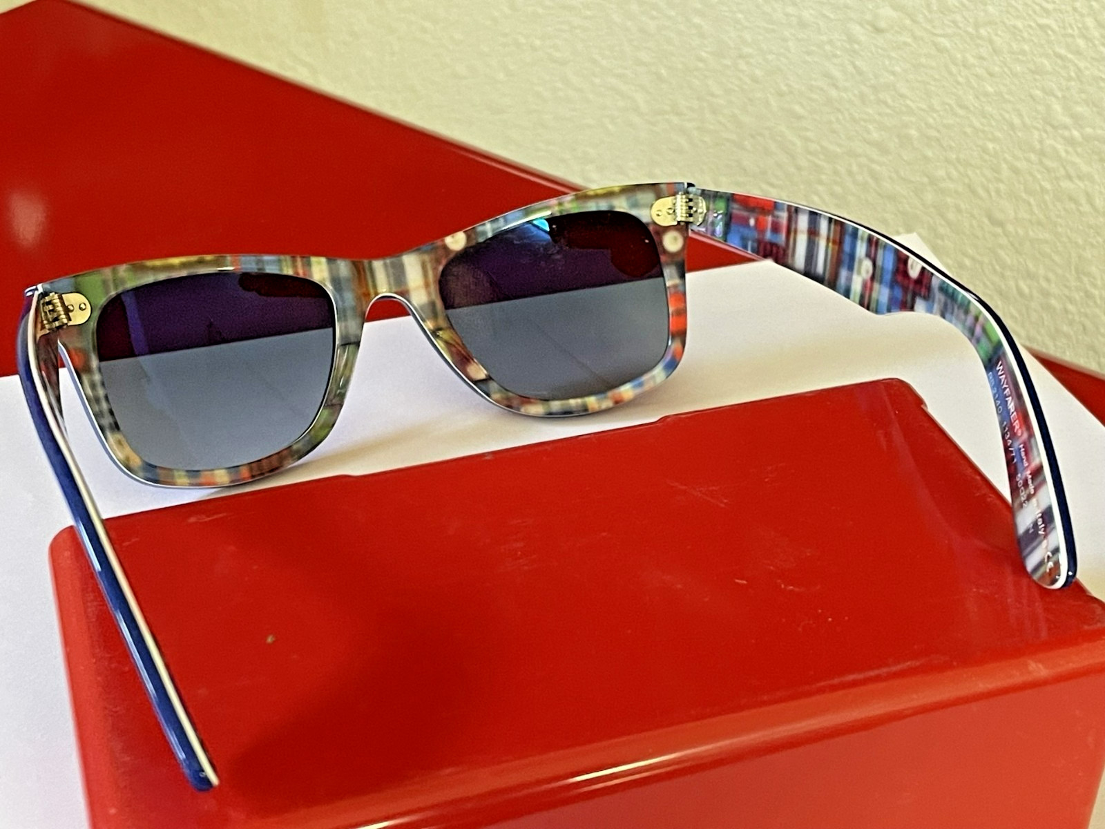 Rare Special Edition Ray-Ban Wayfarer RB2140 1134/71 50mm Sunglasses